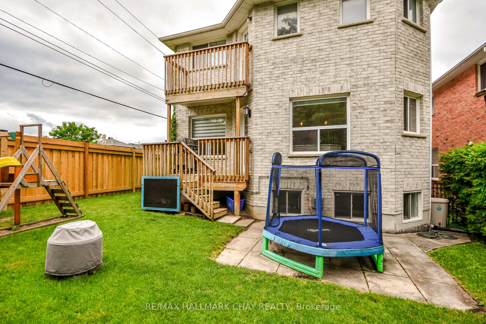 Photo 39 of 1 Hawkins Drive, Barrie, Ardagh — HOMEH