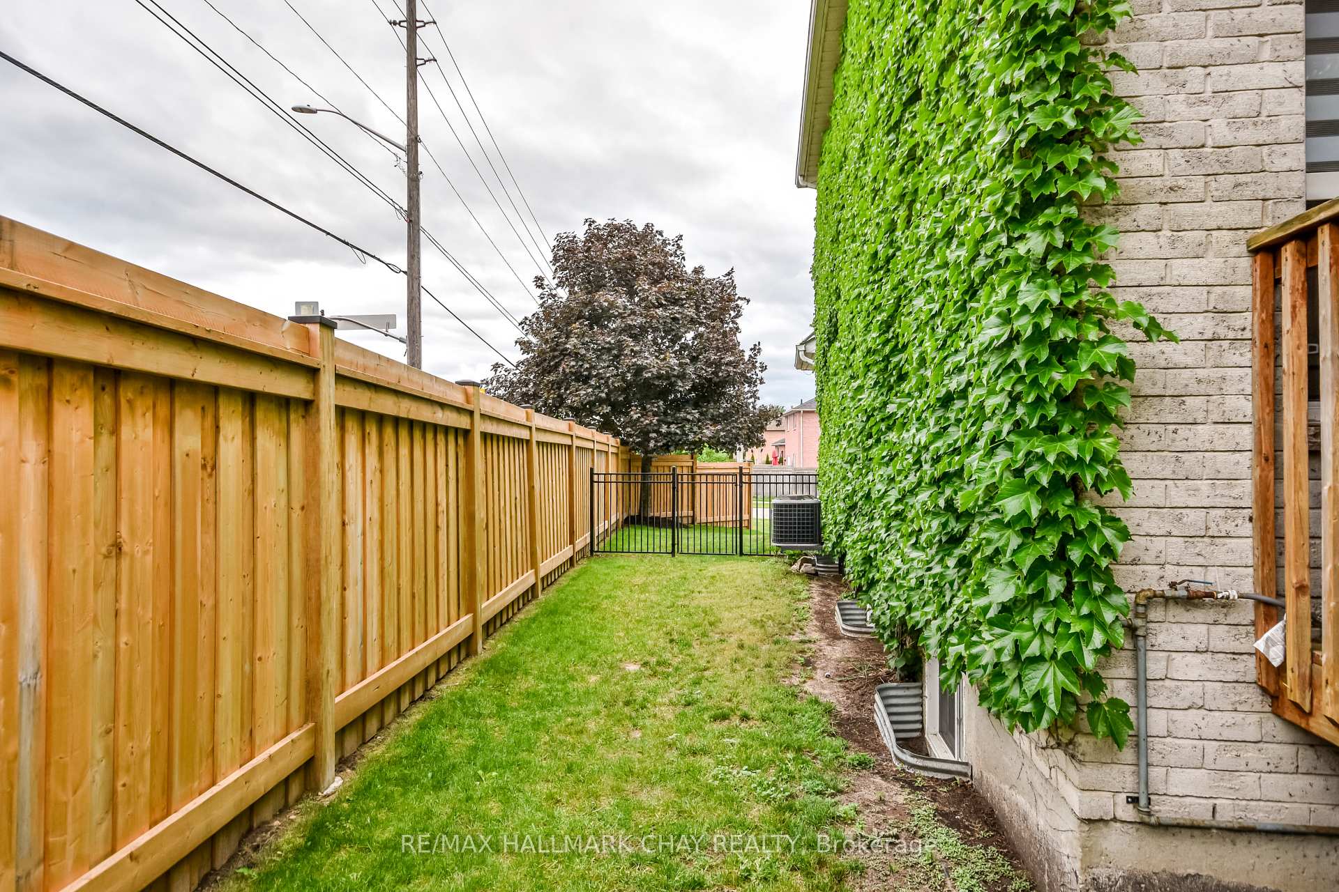 Photo 42 of 1 Hawkins Drive, Barrie, Ardagh — HOMEH