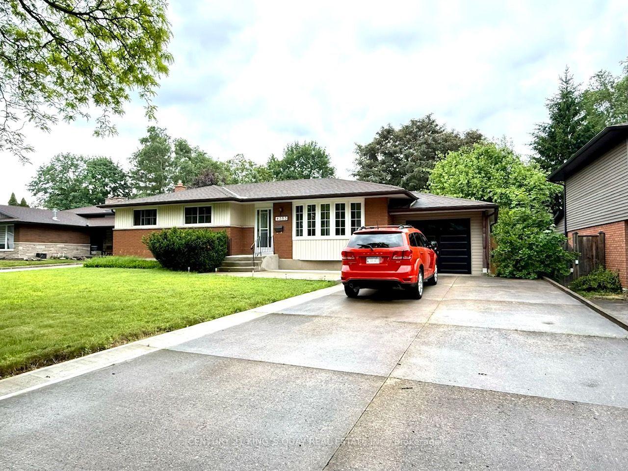 Front of Unit Upper, 4383 Petrie Court
