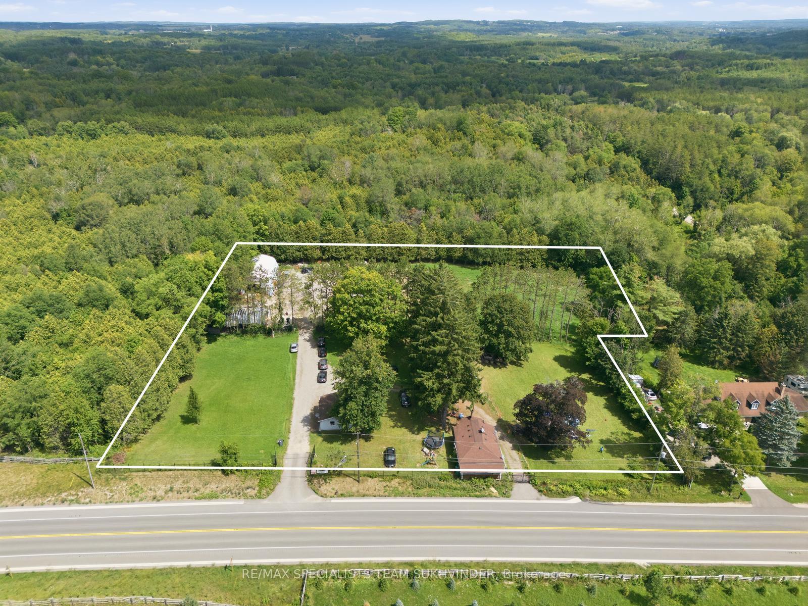 Photo 2 of 17043 The Gore Road, Caledon, Rural Caledon — HOMEH
