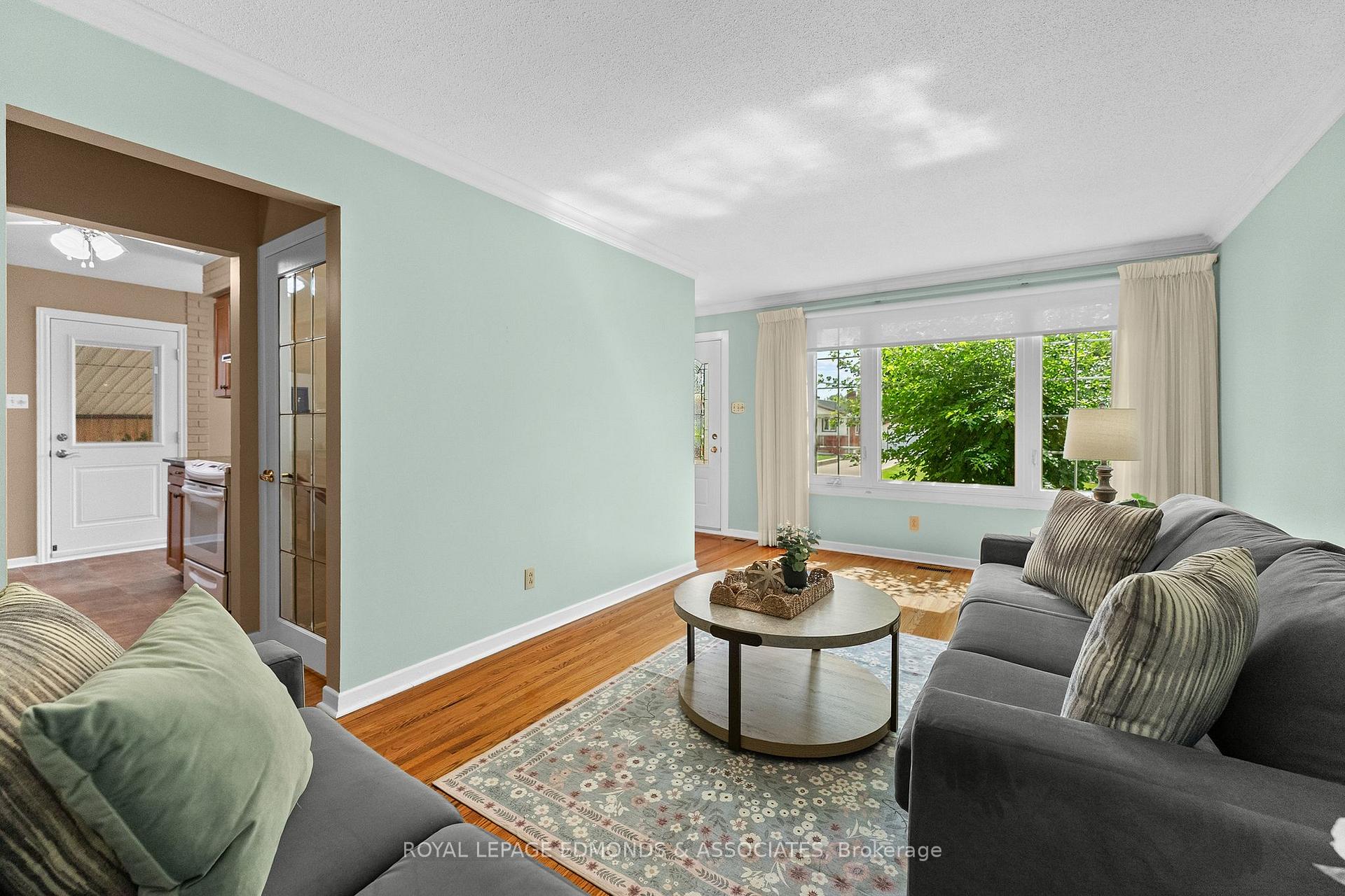 Photo 9 of 105 Ellis Avenue, Pembroke, Pembroke — HOMEH