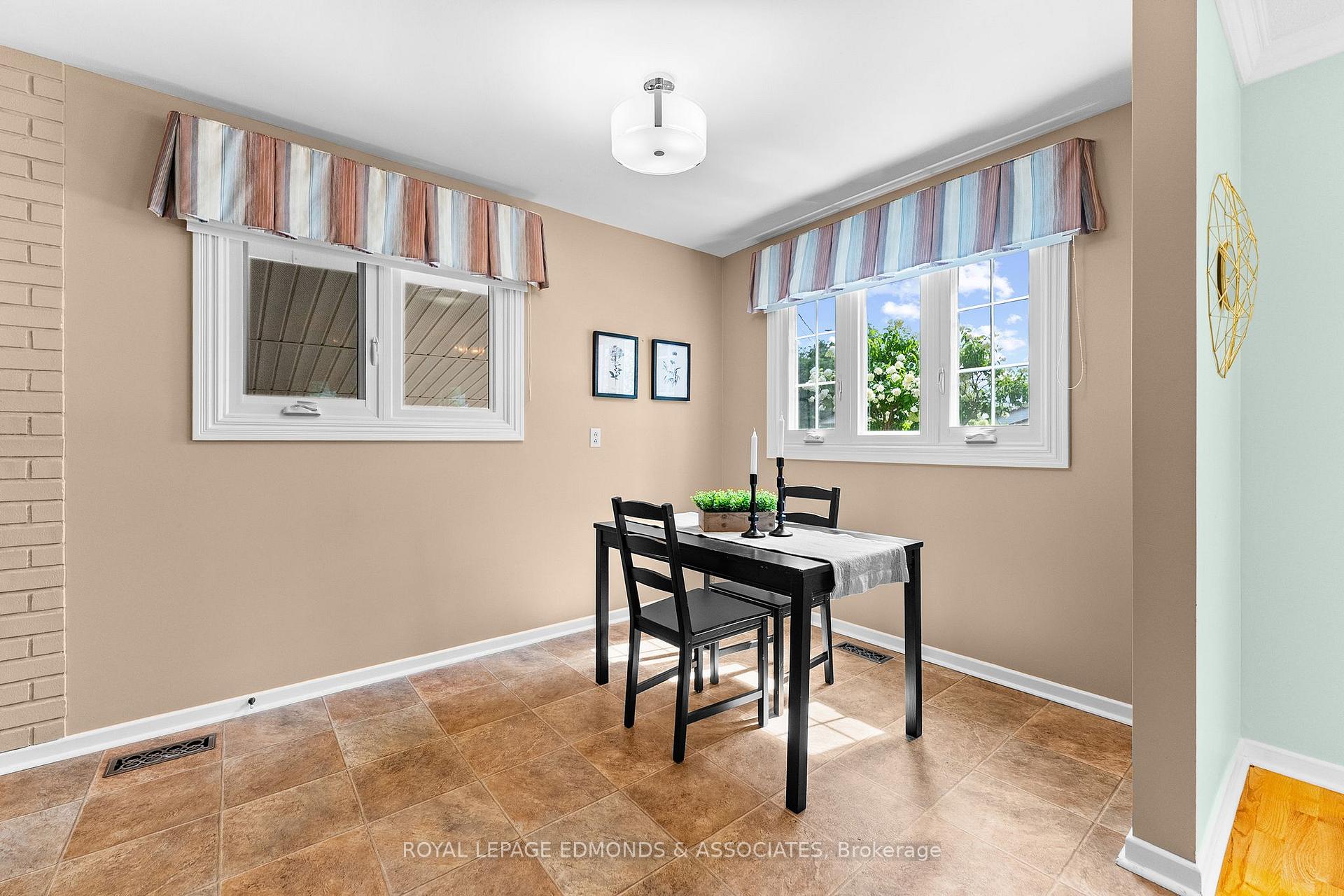 Photo 11 of 105 Ellis Avenue, Pembroke, Pembroke — HOMEH