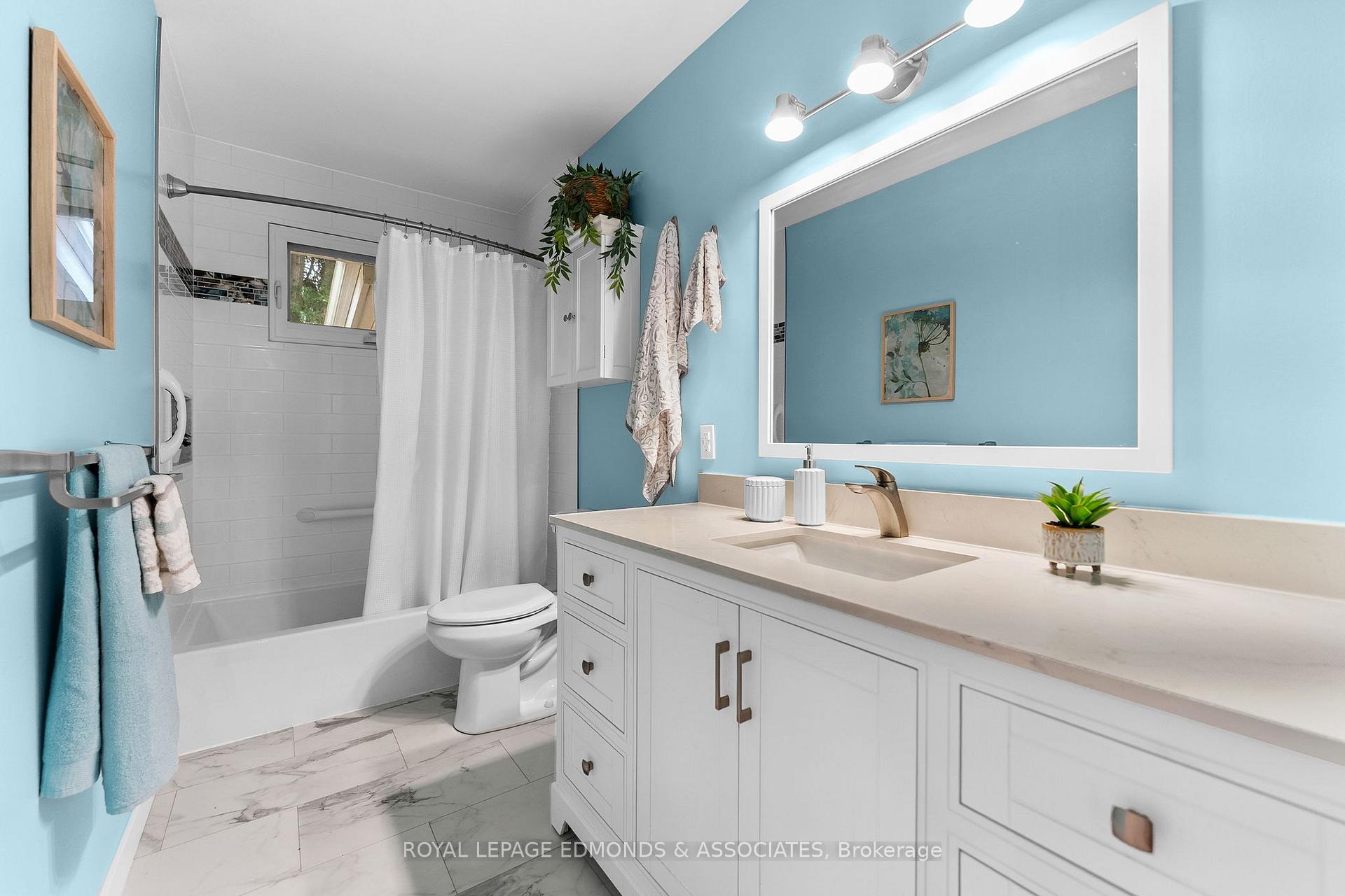 Photo 23 of 105 Ellis Avenue, Pembroke, Pembroke — HOMEH