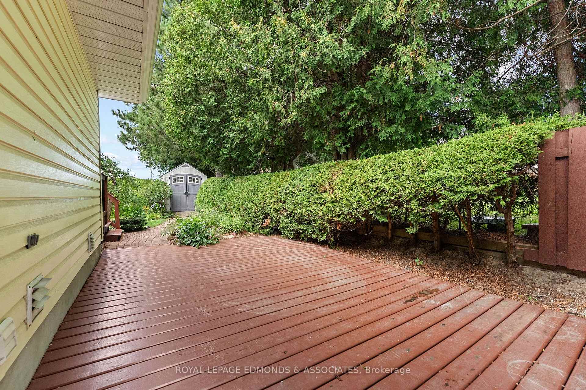 Photo 33 of 105 Ellis Avenue, Pembroke, Pembroke — HOMEH