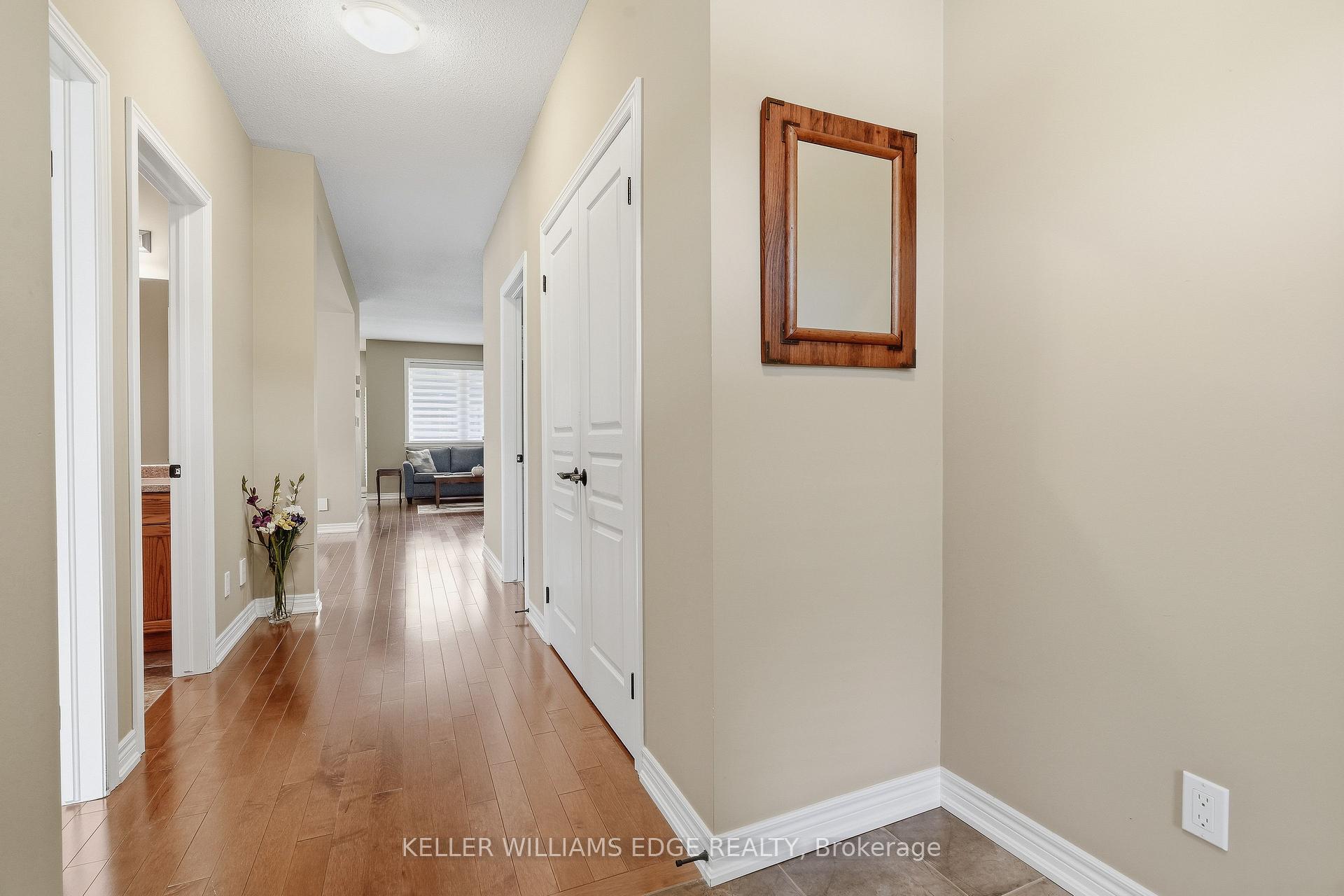 Photo 3 of 31 Streamside Drive, West Lincoln, Smithville — HOMEH
