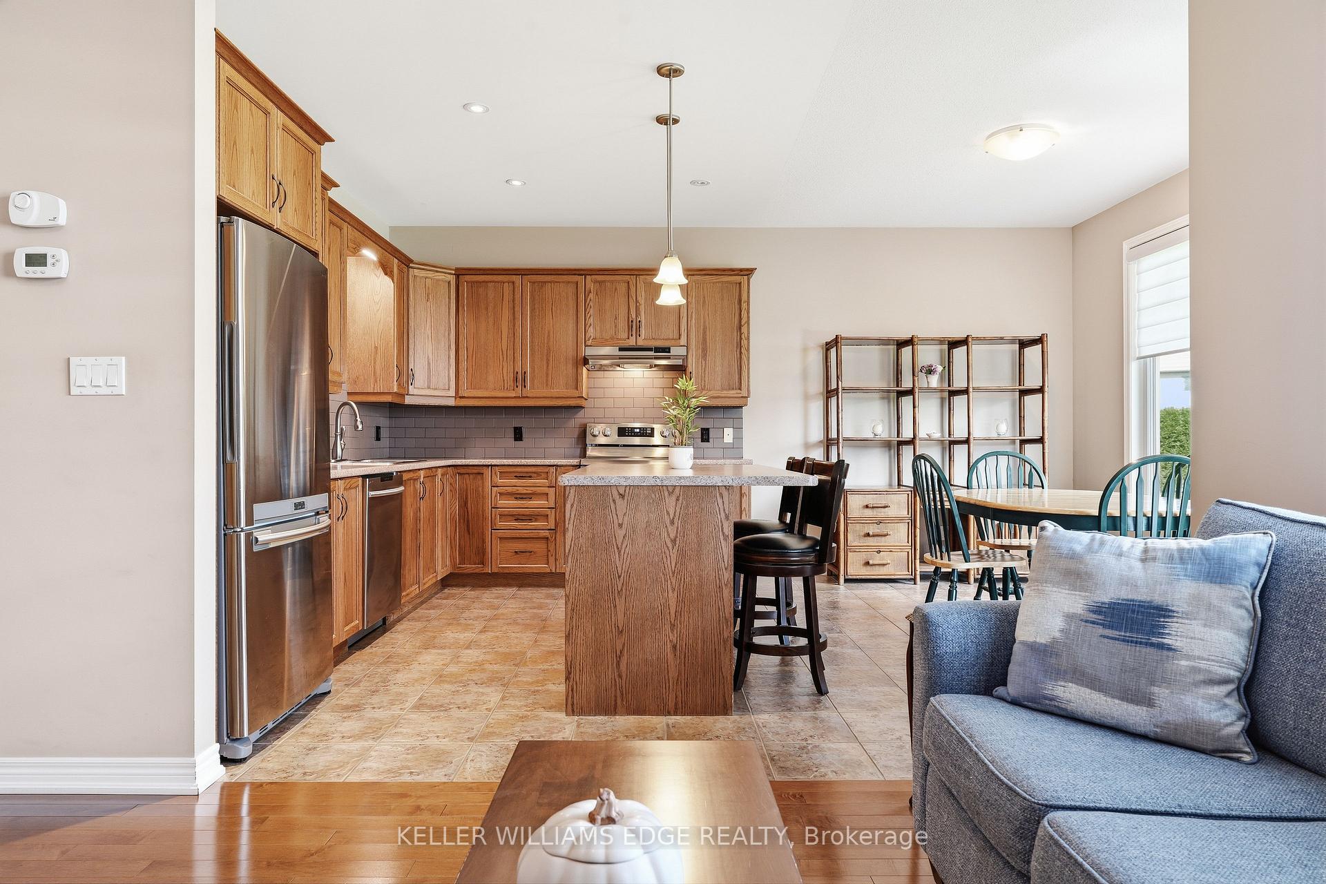 Photo 17 of 31 Streamside Drive, West Lincoln, Smithville — HOMEH