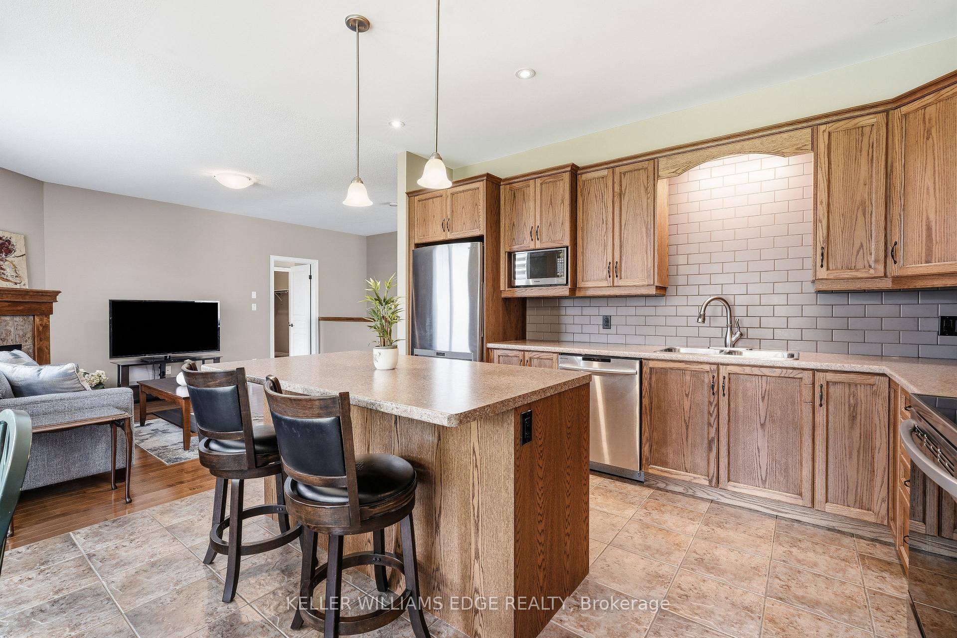 Photo 19 of 31 Streamside Drive, West Lincoln, Smithville — HOMEH