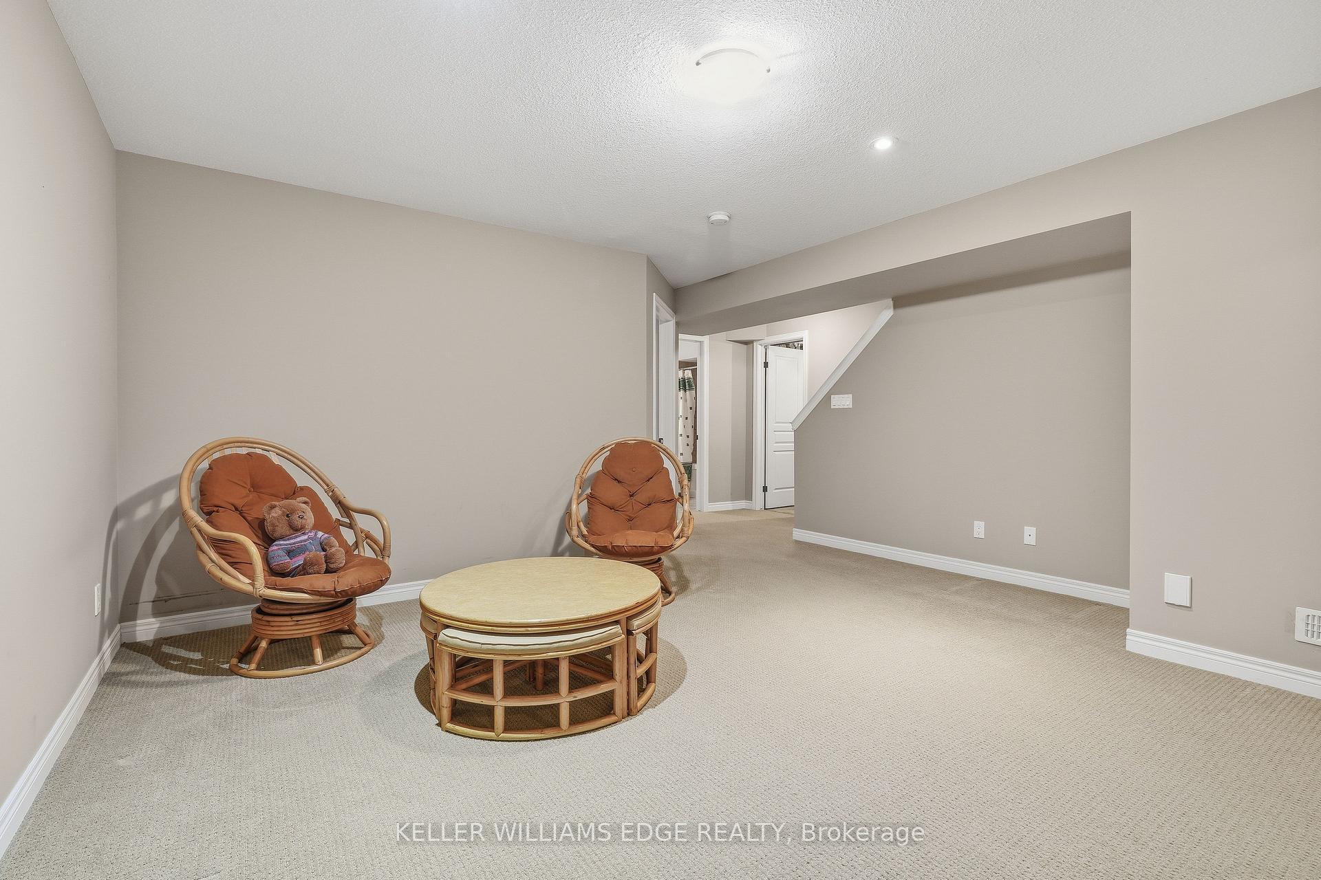 Photo 26 of 31 Streamside Drive, West Lincoln, Smithville — HOMEH