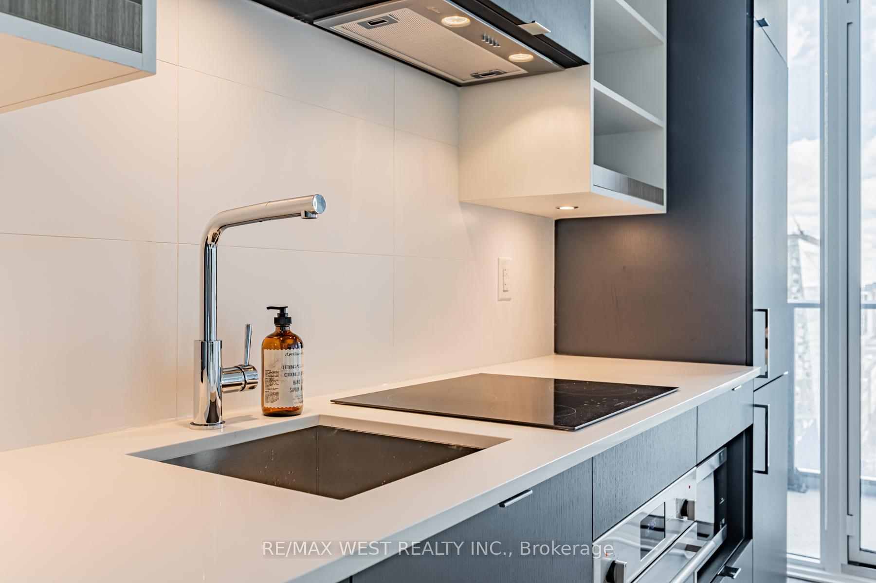 Photo 3 of Unit #1218, 20 Edward Street, Toronto, Bay Street Corridor — HOMEH