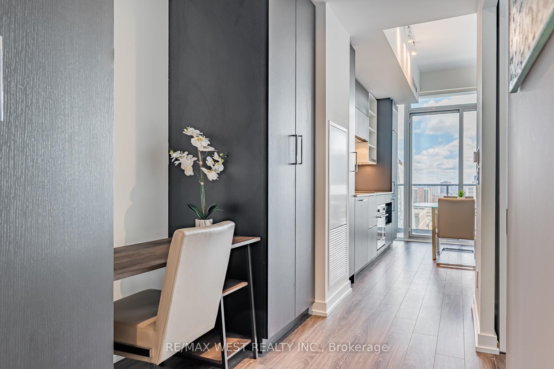 Photo 7 of Unit #1218, 20 Edward Street, Toronto, Bay Street Corridor — HOMEH