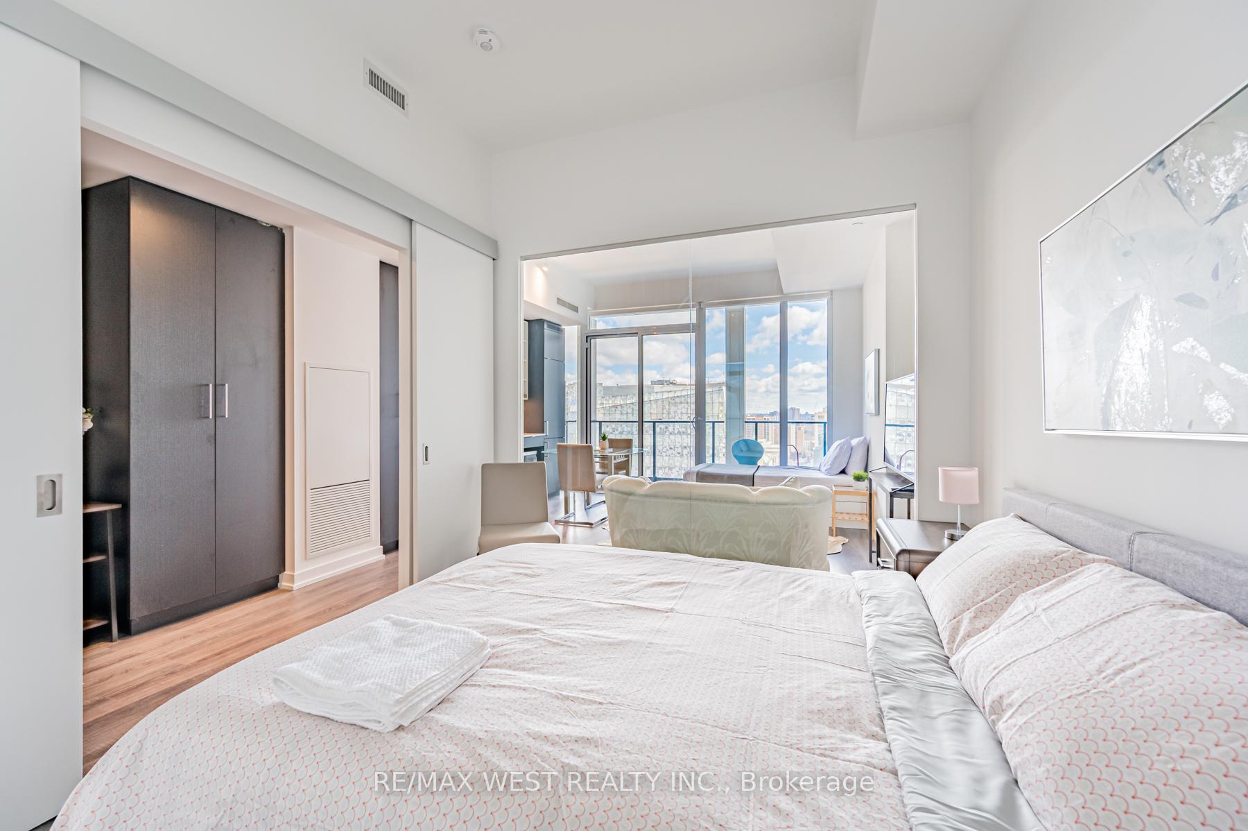 Photo 9 of Unit #1218, 20 Edward Street, Toronto, Bay Street Corridor — HOMEH