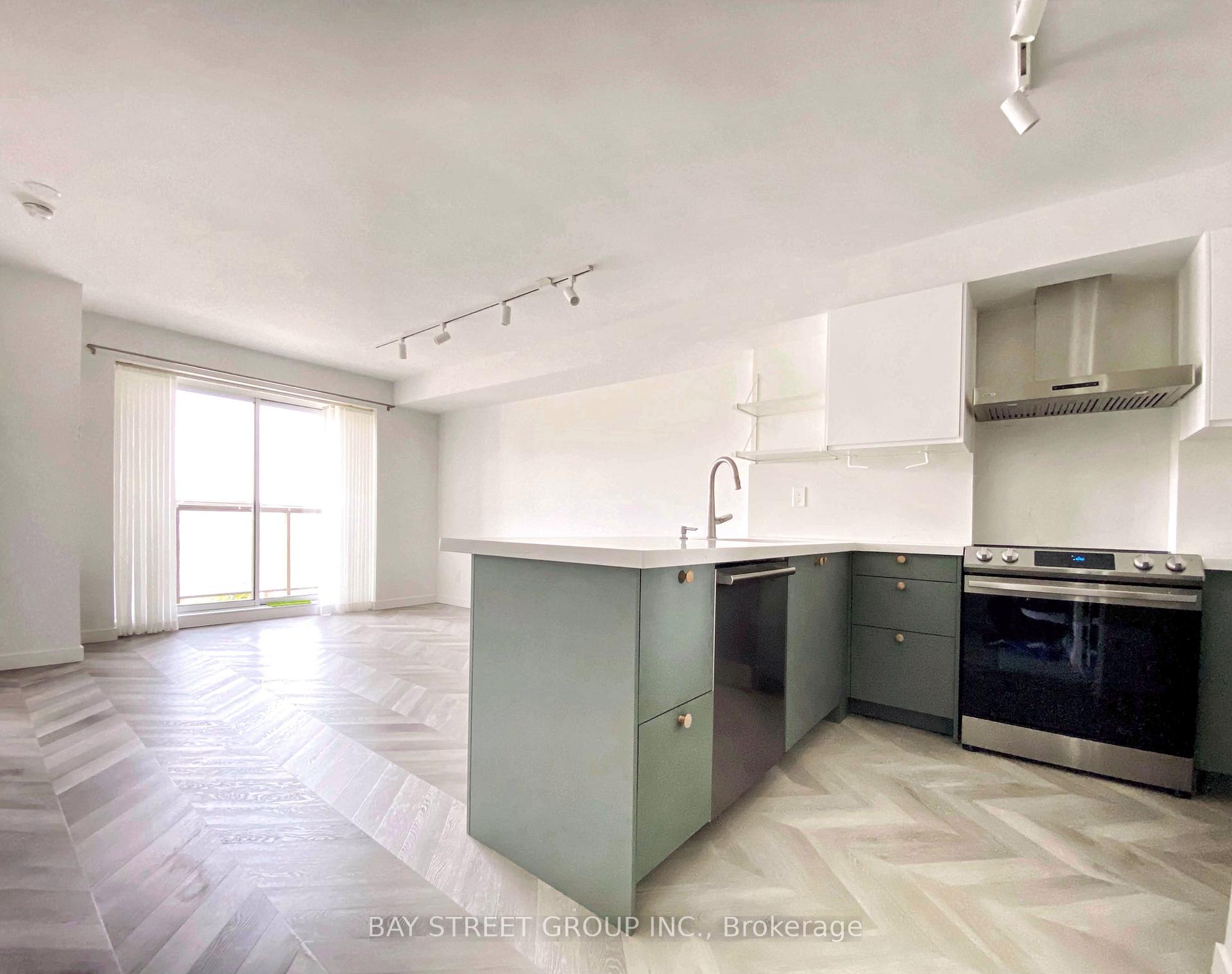 Photo 1 of Unit 402, 140 Bathurst Street, Toronto, Niagara — HOMEH
