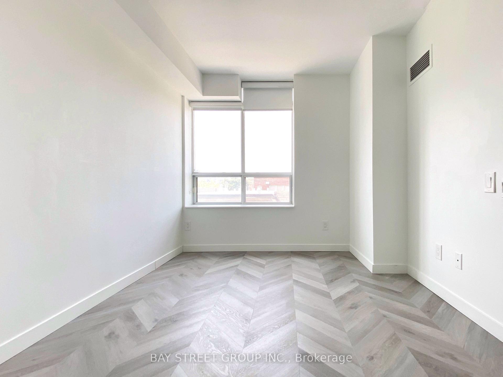 Photo 6 of Unit 402, 140 Bathurst Street, Toronto, Niagara — HOMEH