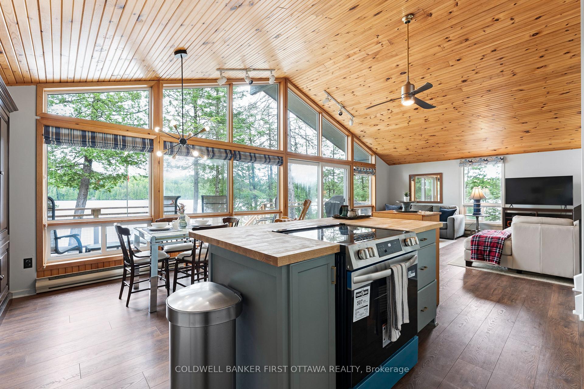 Photo 12 of 1271 Parsons Lane, Frontenac, Frontenac North — HOMEH