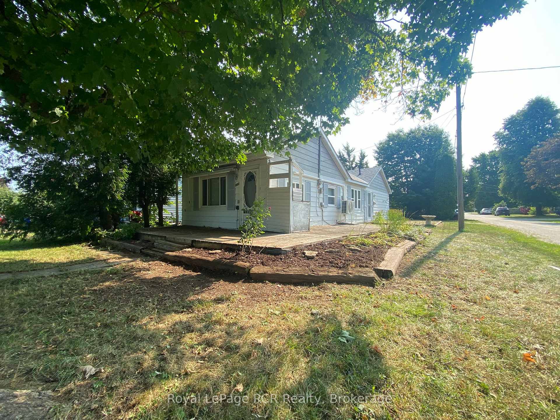 Photo 2 of 1851 5th Avenue E, Owen Sound — HOMEH