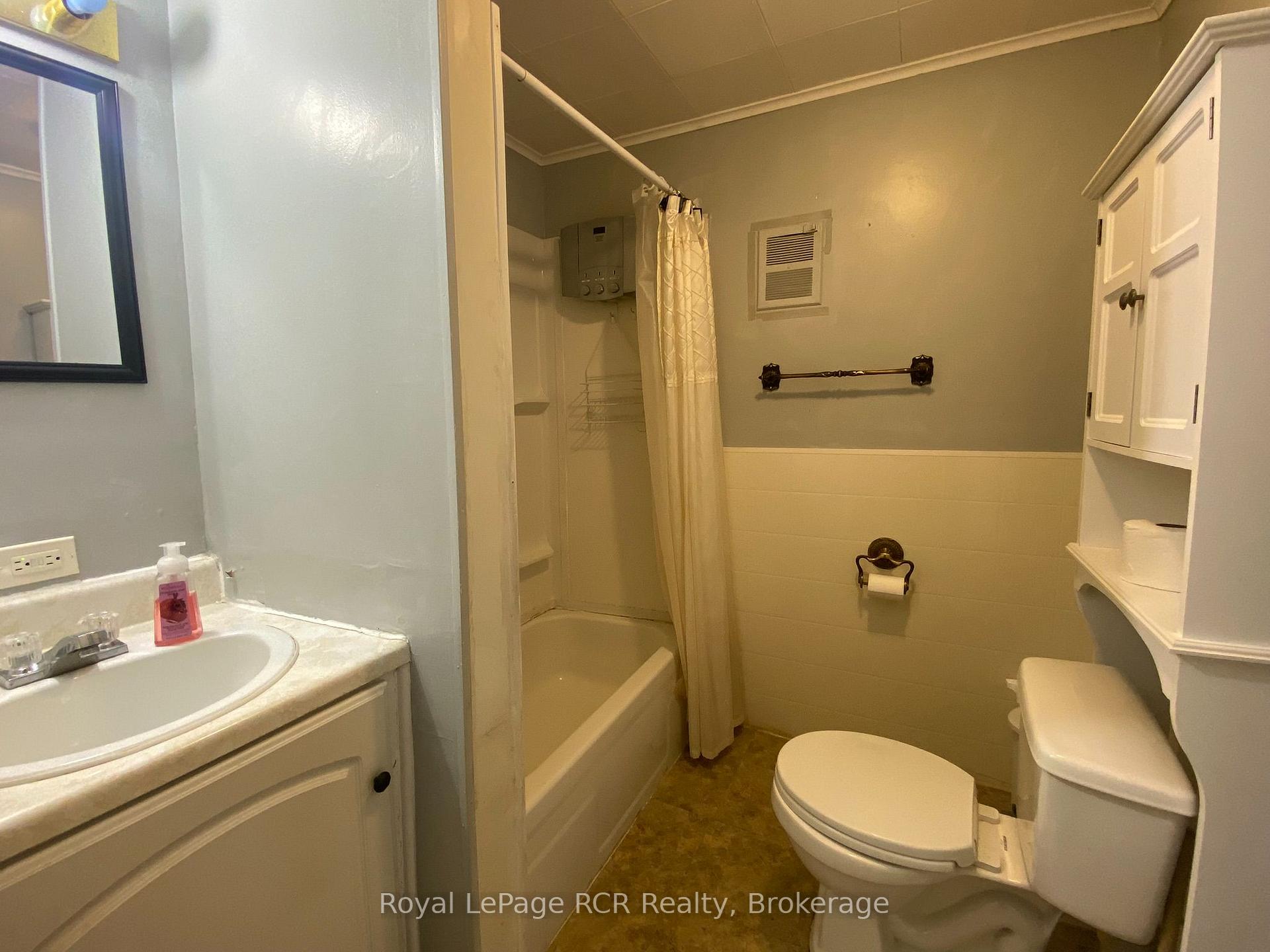 Photo 17 of 1851 5th Avenue E, Owen Sound — HOMEH