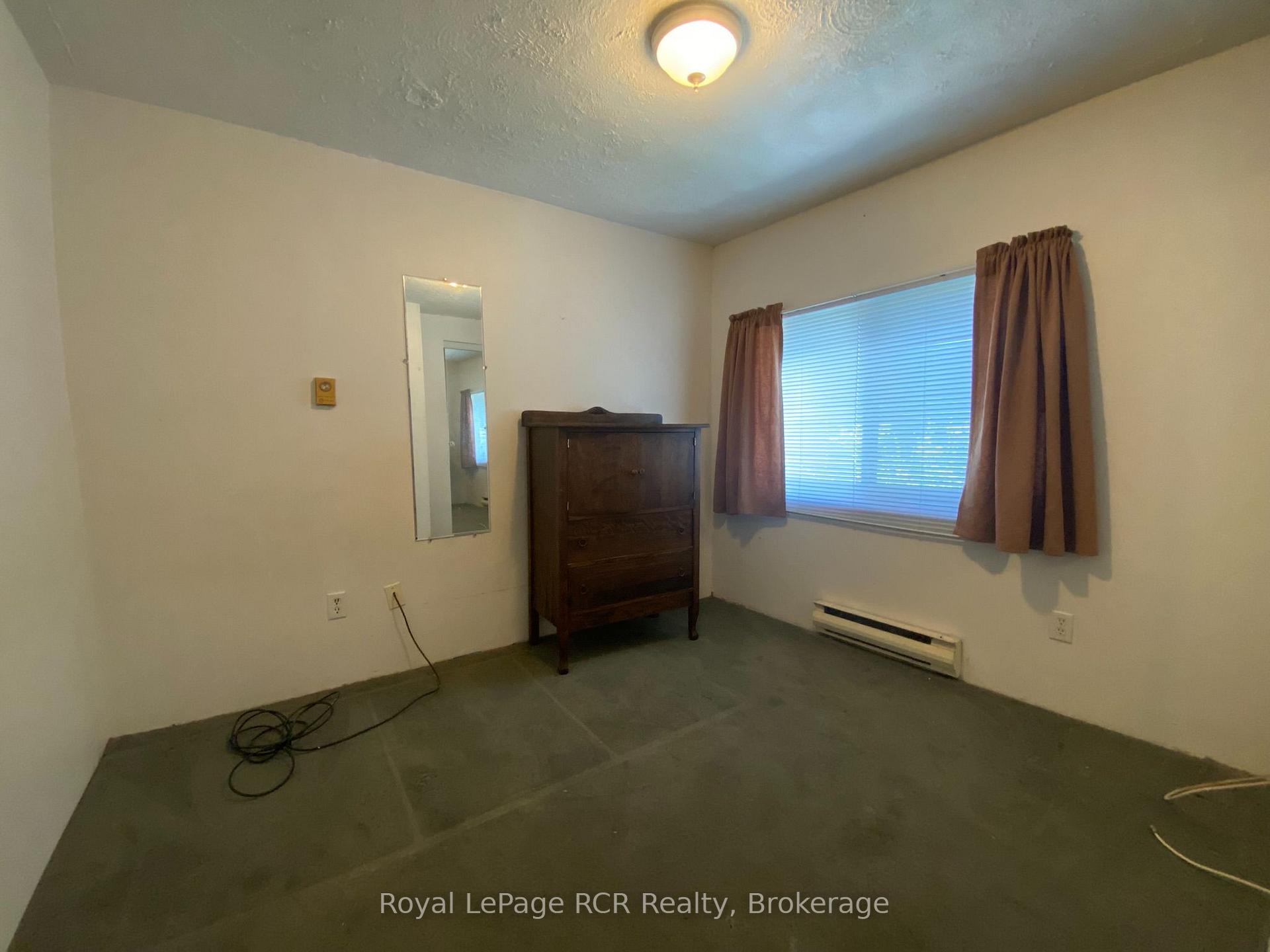 Photo 19 of 1851 5th Avenue E, Owen Sound — HOMEH