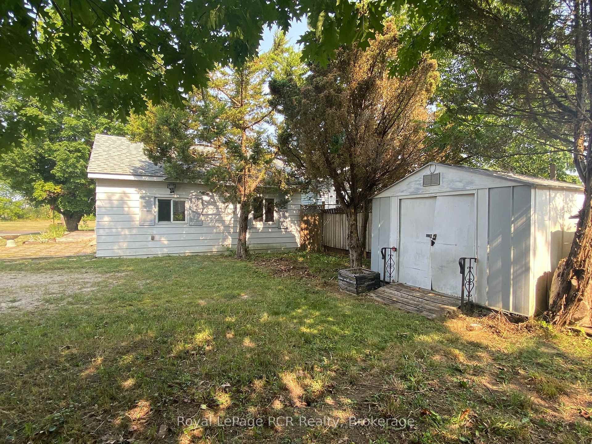 Photo 23 of 1851 5th Avenue E, Owen Sound — HOMEH