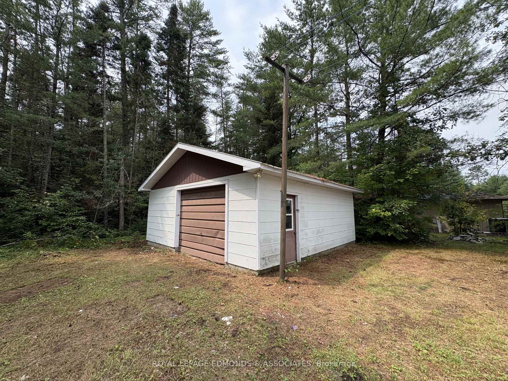 Photo 2 of 33641 Hwy 17 W, Deep River, Deep River — HOMEH