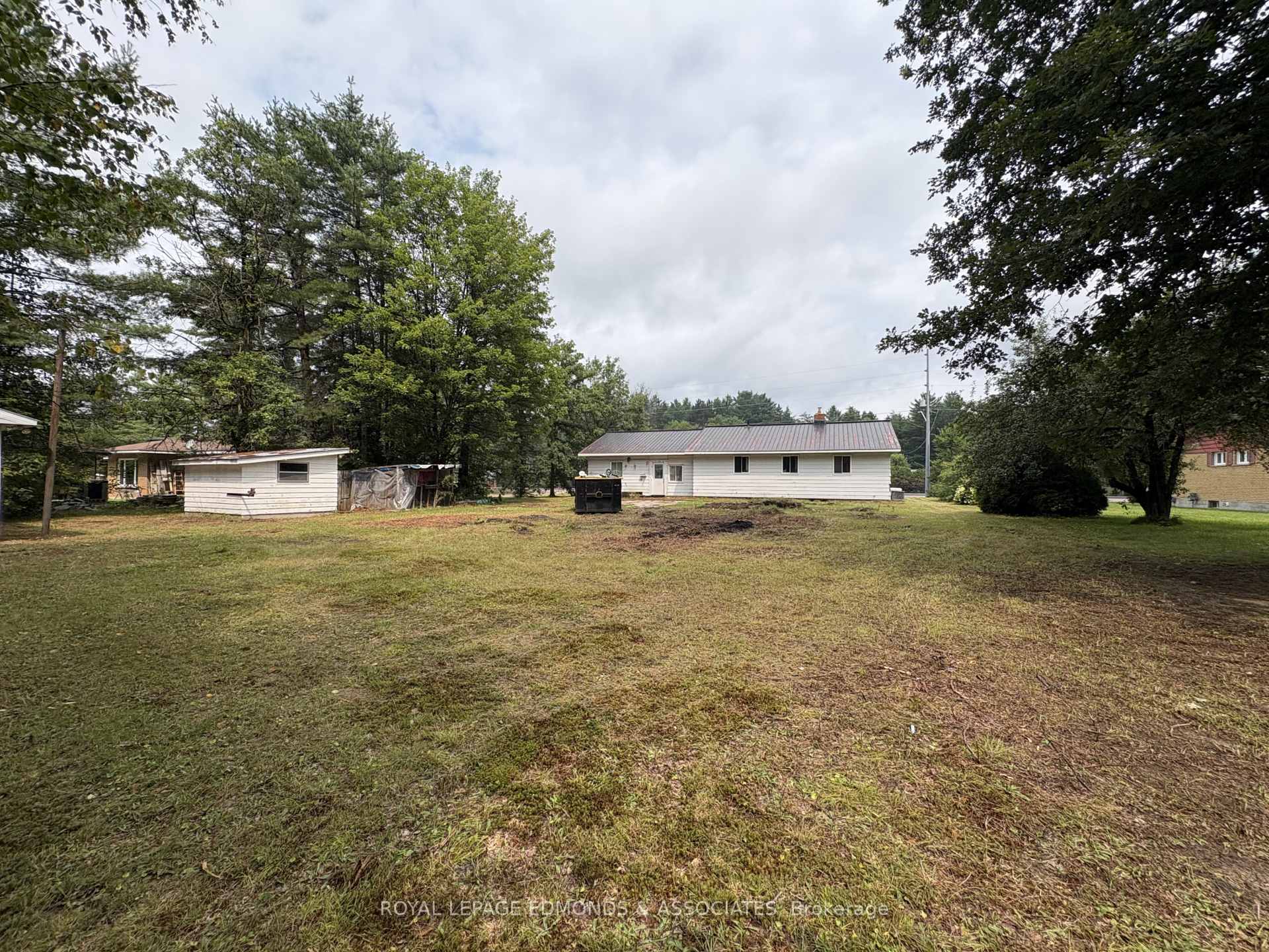 Photo 8 of 33641 Hwy 17 W, Deep River, Deep River — HOMEH