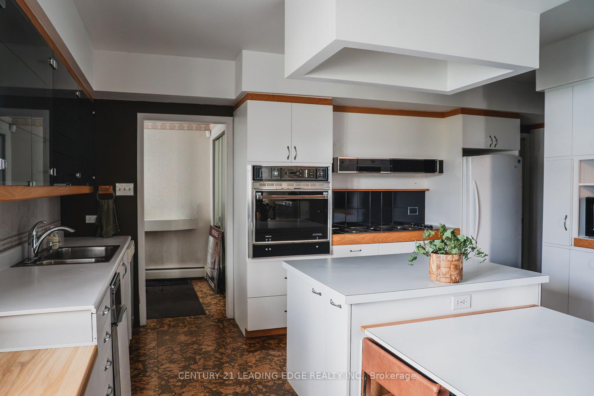Photo 6 of 1106 Prince Street, Hearst — HOMEH