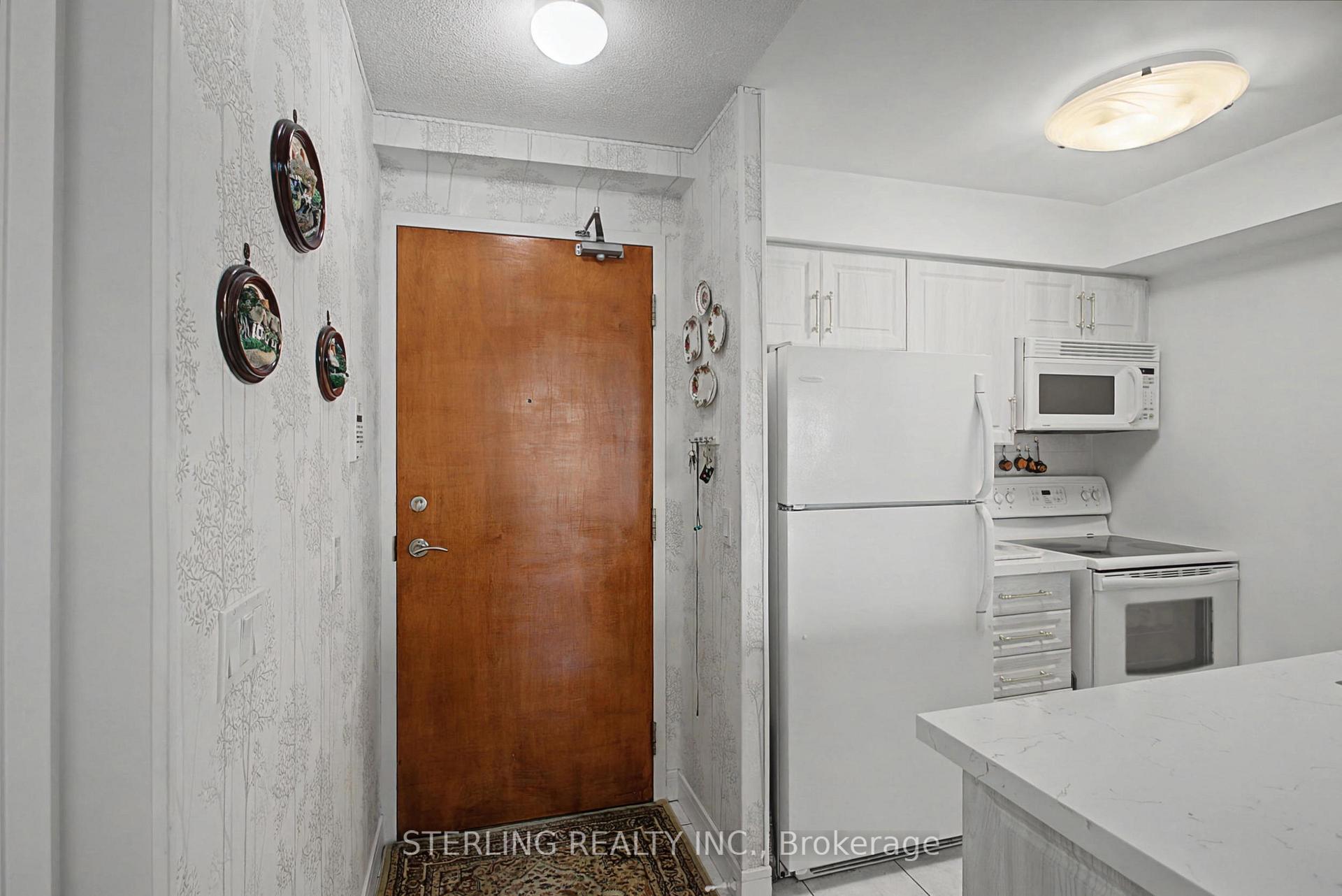 Photo 6 of Unit 1909, 31 Bales Avenue, North York, Willowdale East — HOMEH