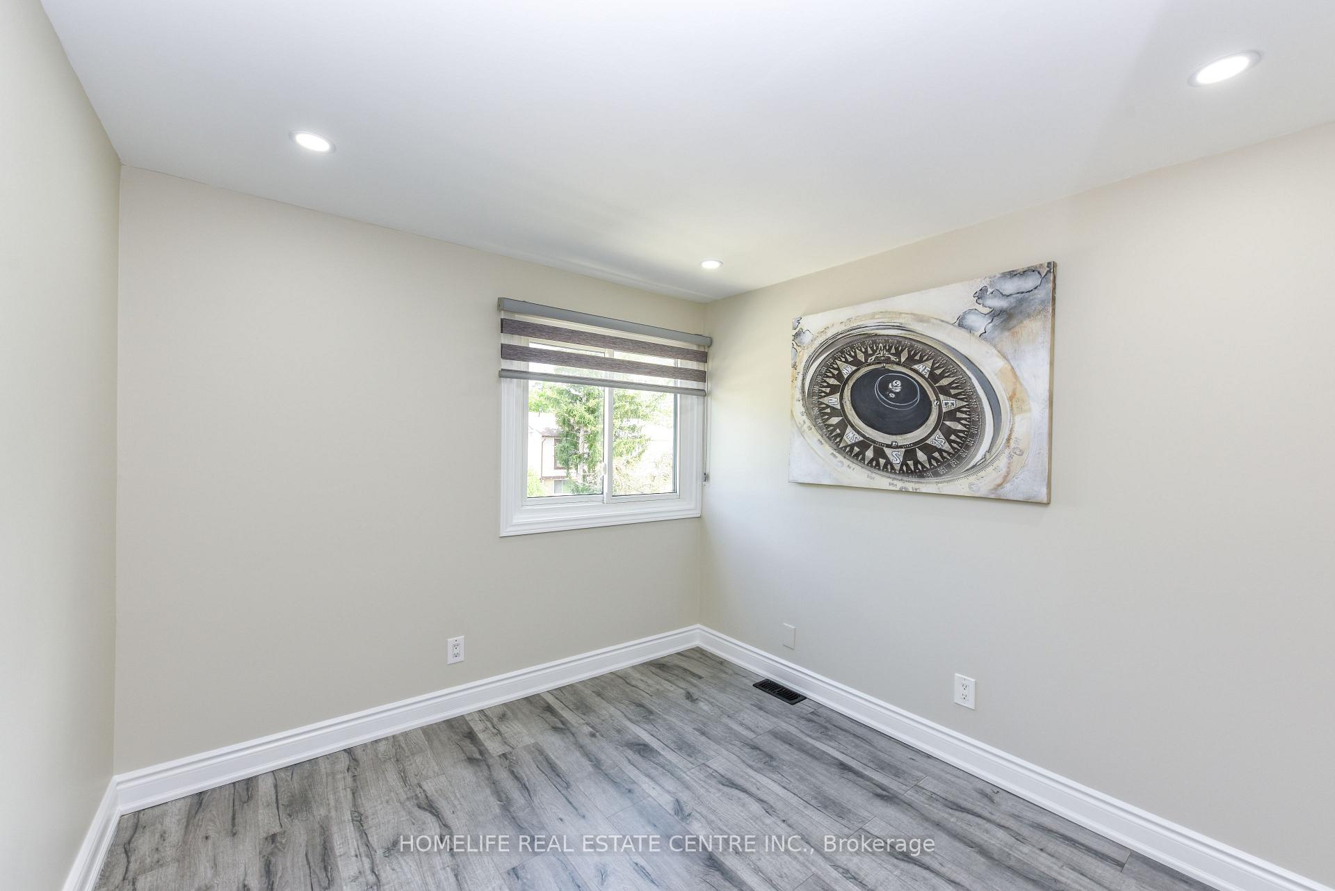 Photo 27 of 2 Hilda Court, Brampton, Central Park — HOMEH