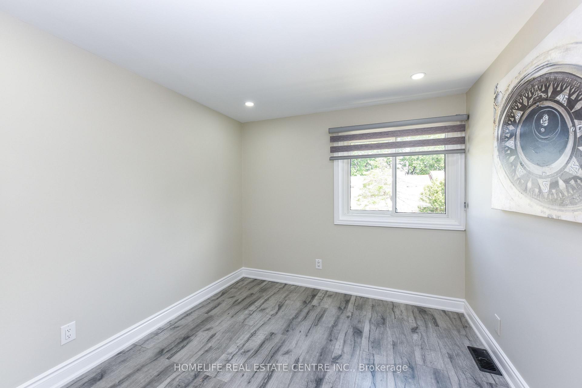 Photo 28 of 2 Hilda Court, Brampton, Central Park — HOMEH