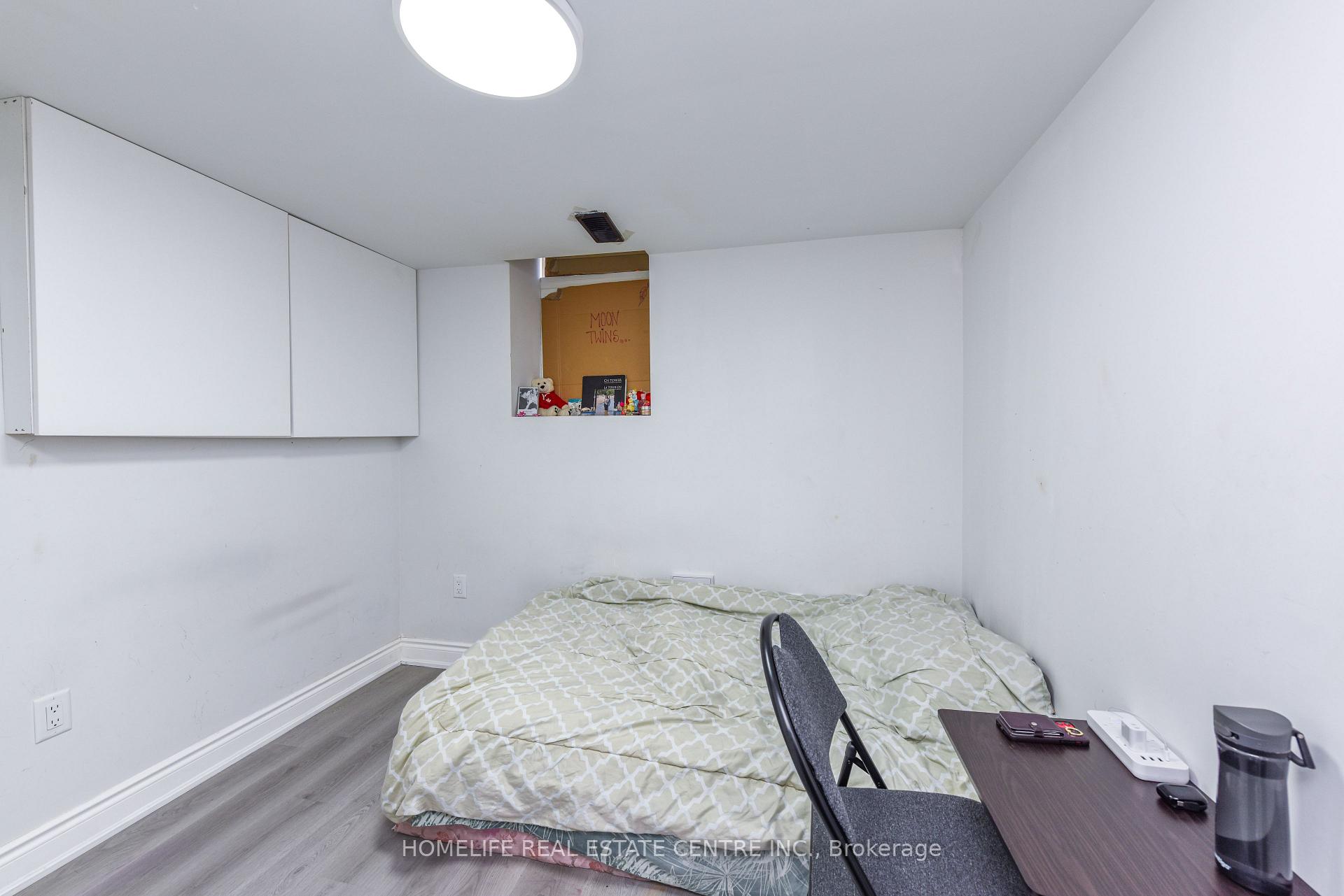 Photo 45 of 2 Hilda Court, Brampton, Central Park — HOMEH
