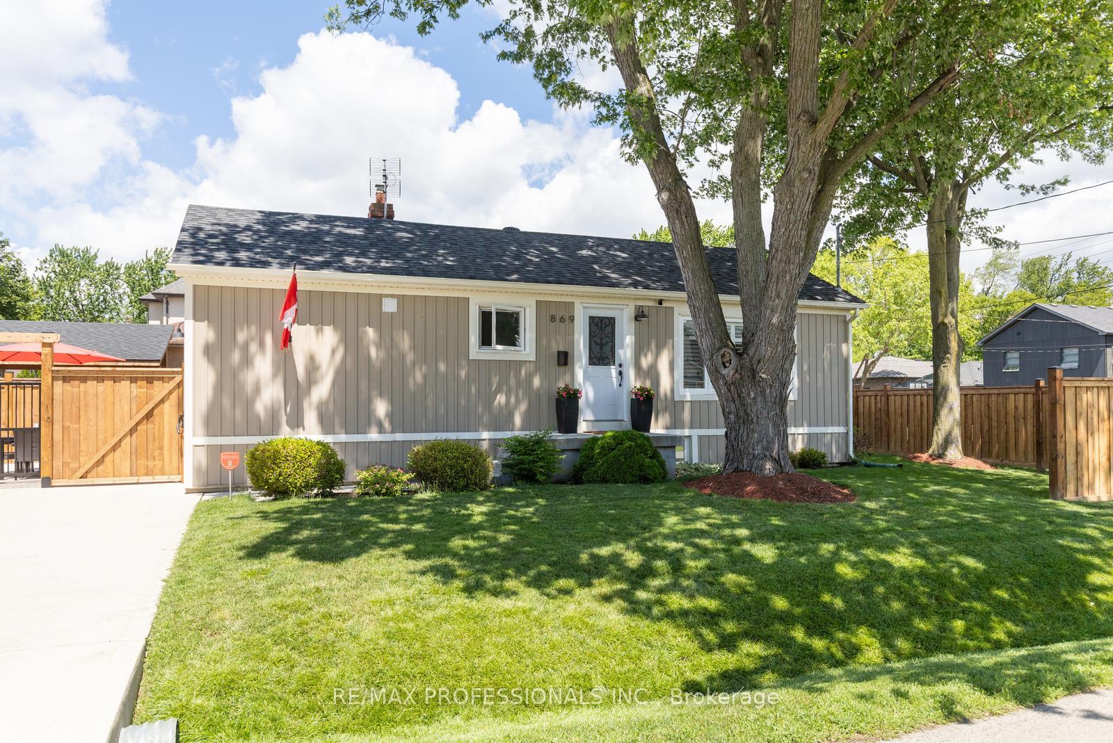 Photo of 869 First Street