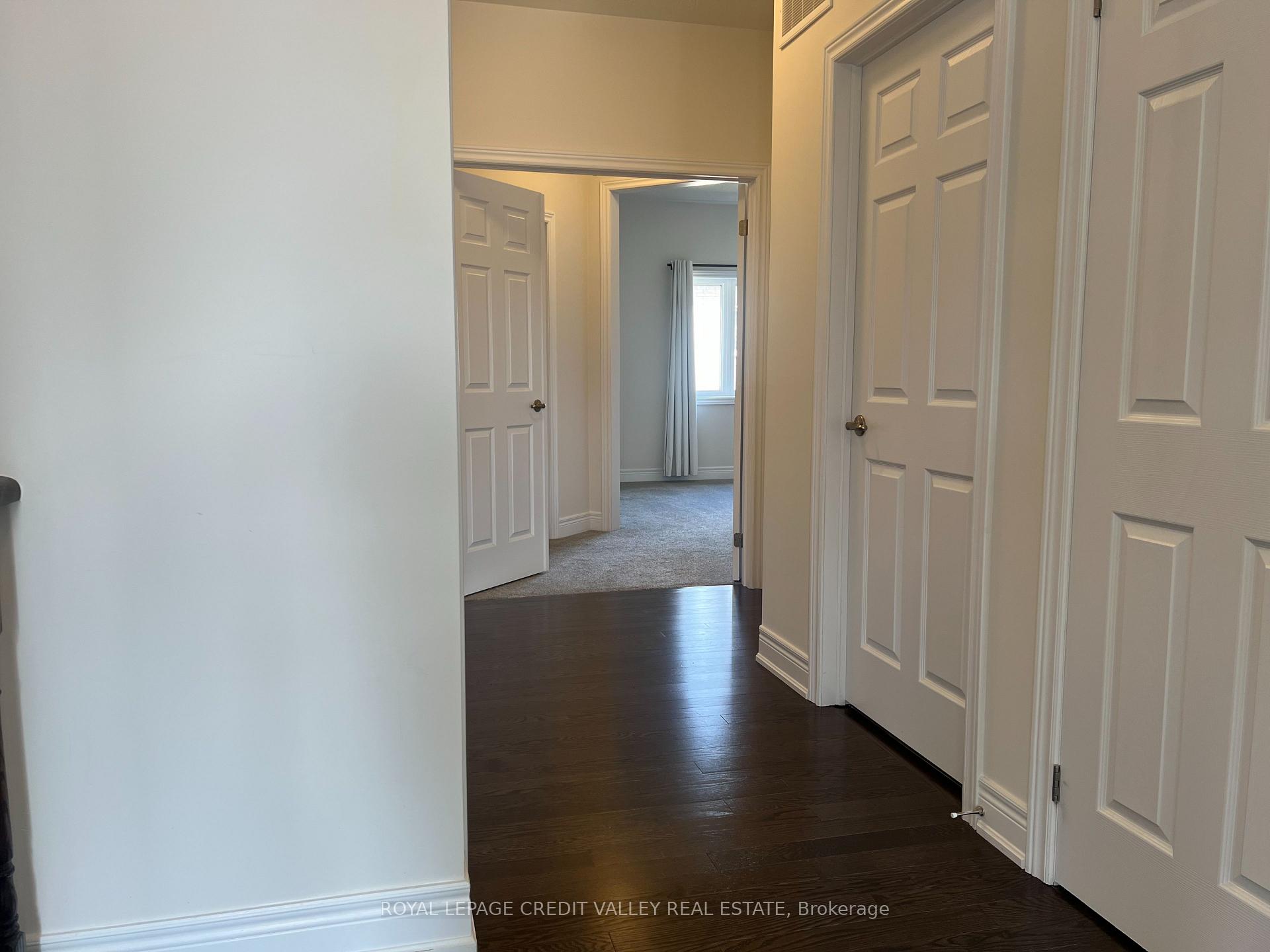Photo 16 of 45 Kessler Drive, Brampton, Sandringham-Wellington North — HOMEH