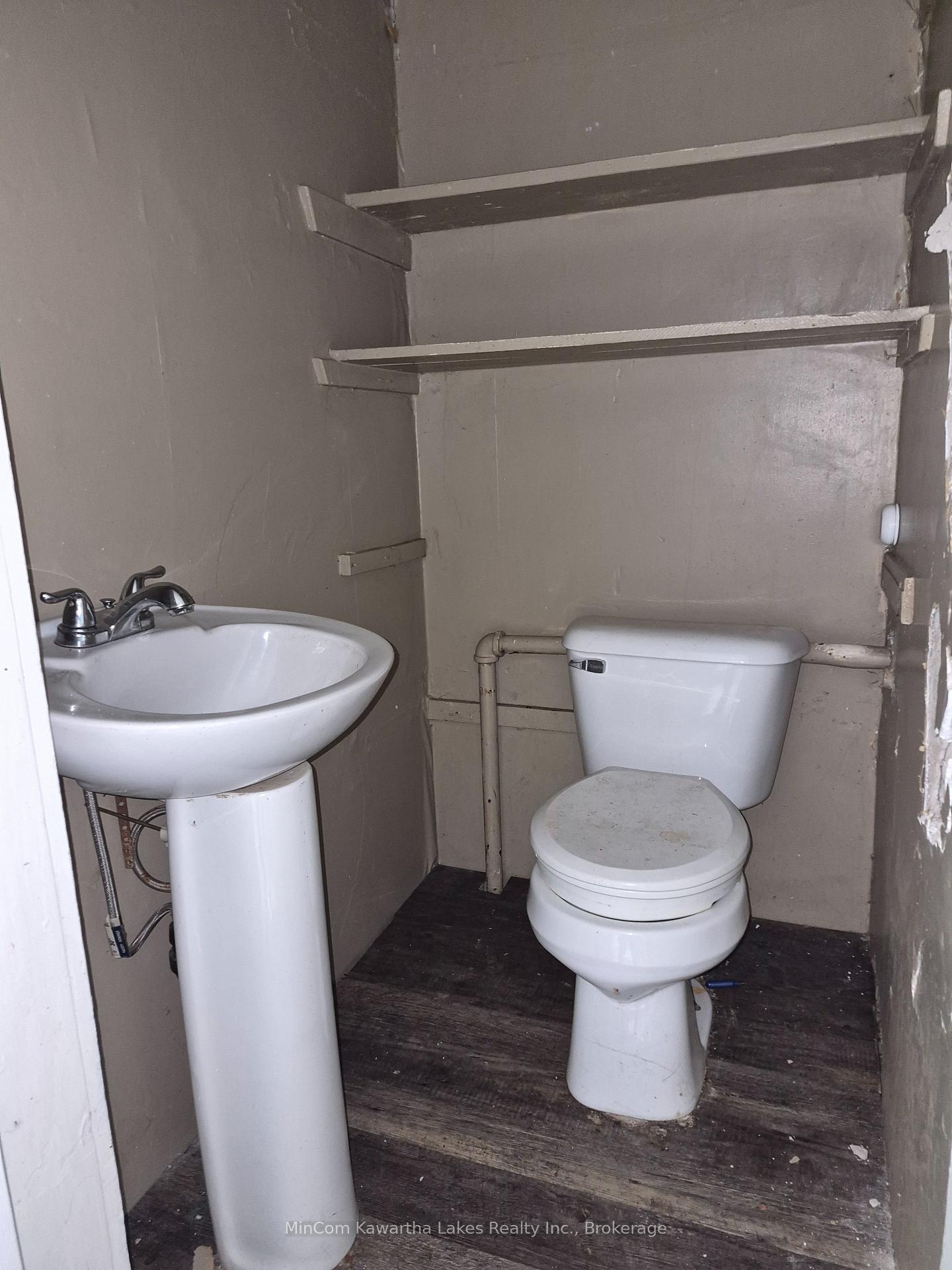 Photo 24 of 467 Albert Street, Peterborough, Town Ward 3 — HOMEH