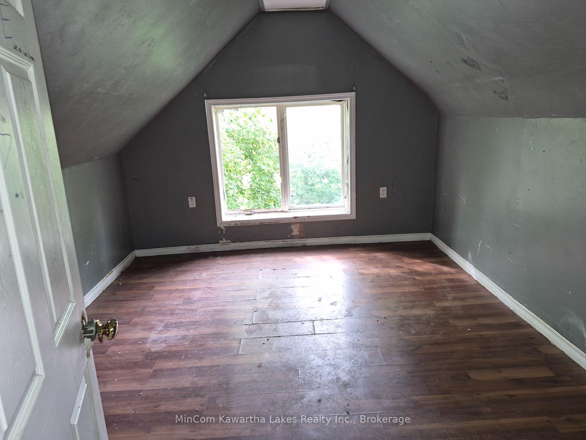 Photo 29 of 467 Albert Street, Peterborough, Town Ward 3 — HOMEH