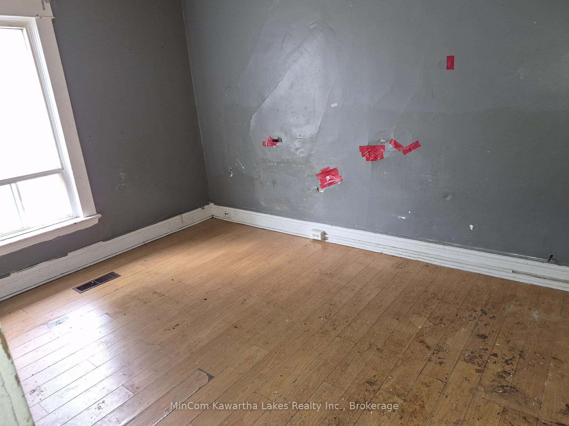 Photo 30 of 467 Albert Street, Peterborough, Town Ward 3 — HOMEH