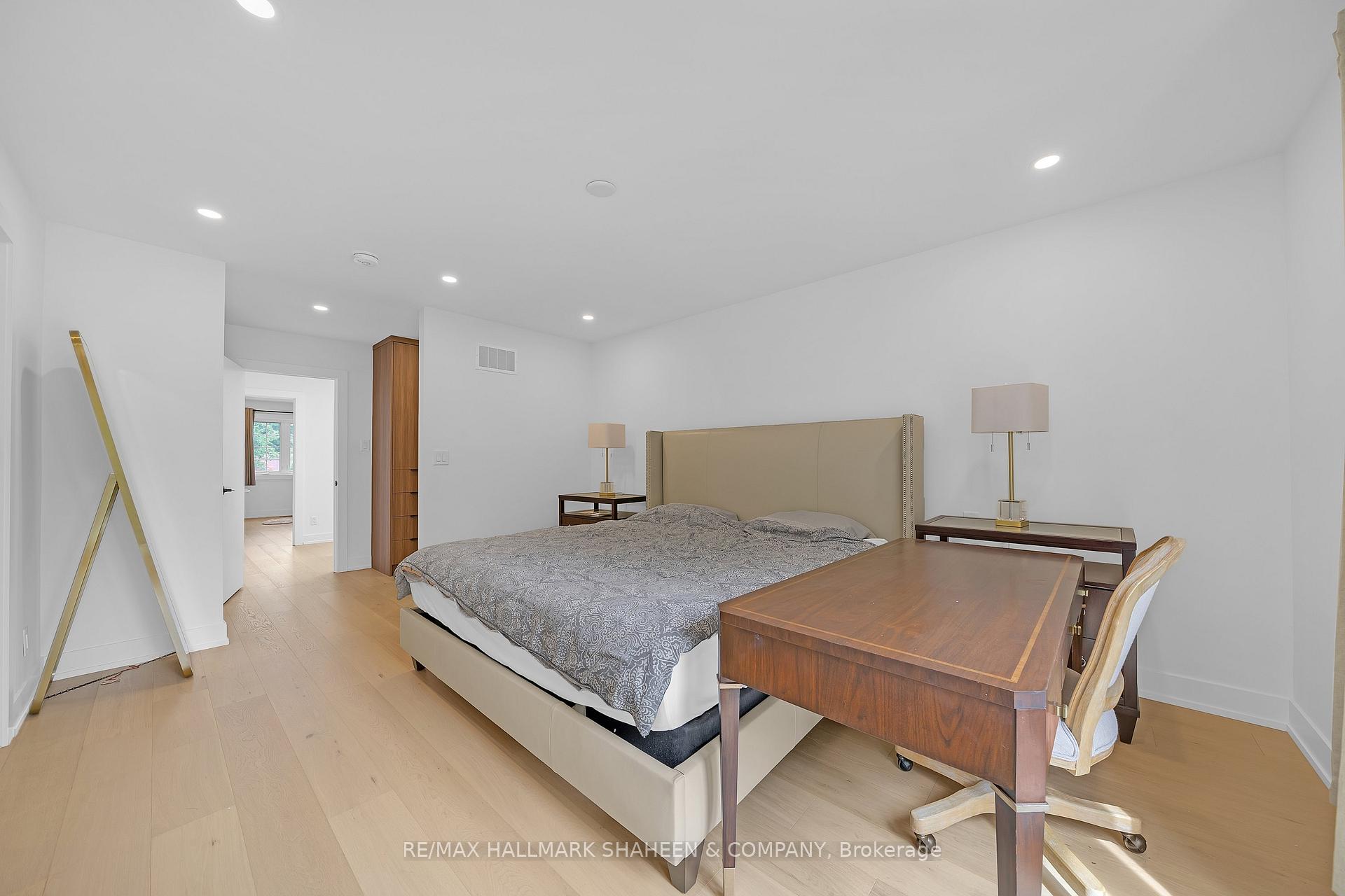 Photo 25 of 207 Sutherland Drive, Toronto, Leaside — HOMEH