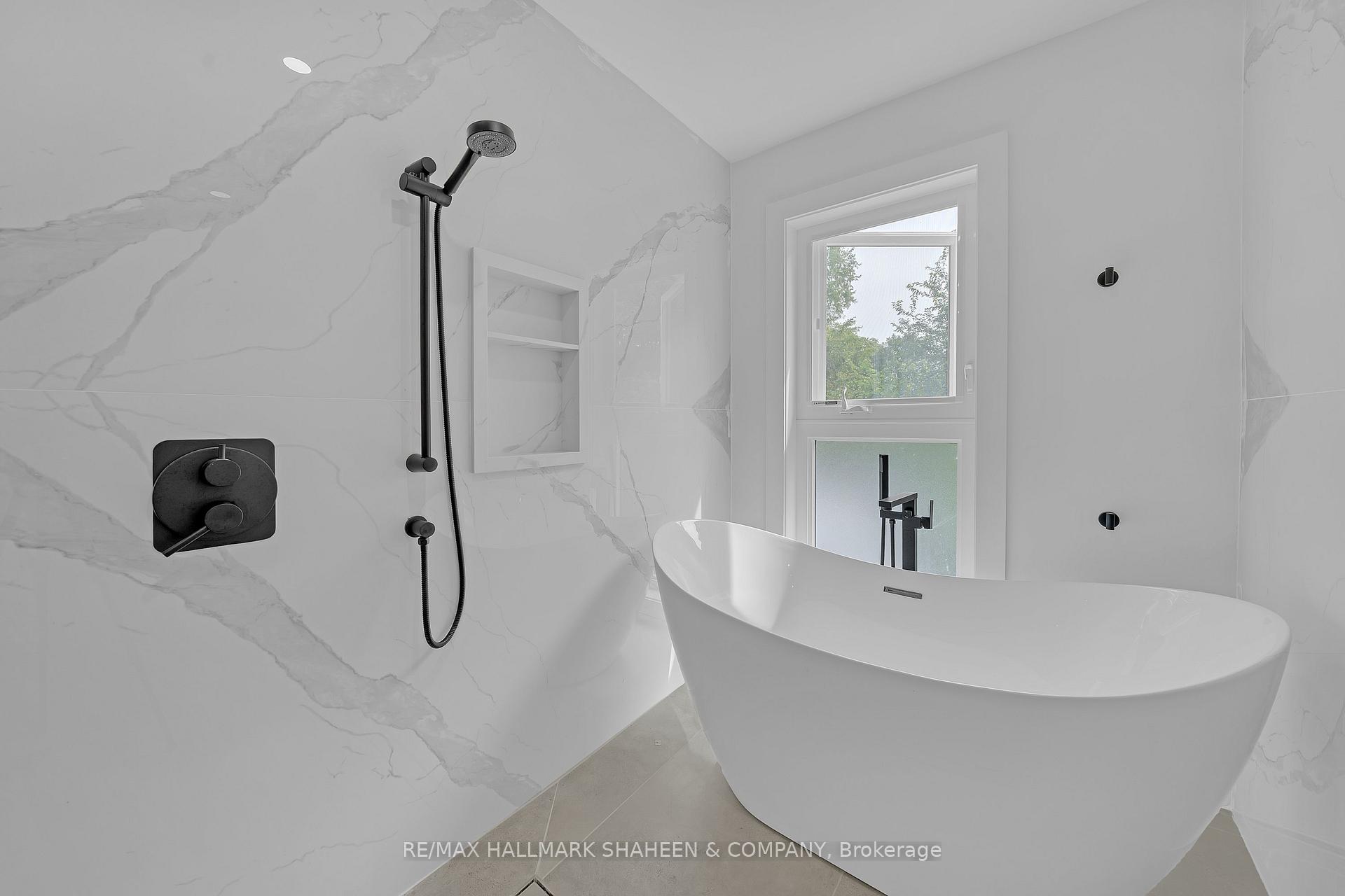 Photo 27 of 207 Sutherland Drive, Toronto, Leaside — HOMEH