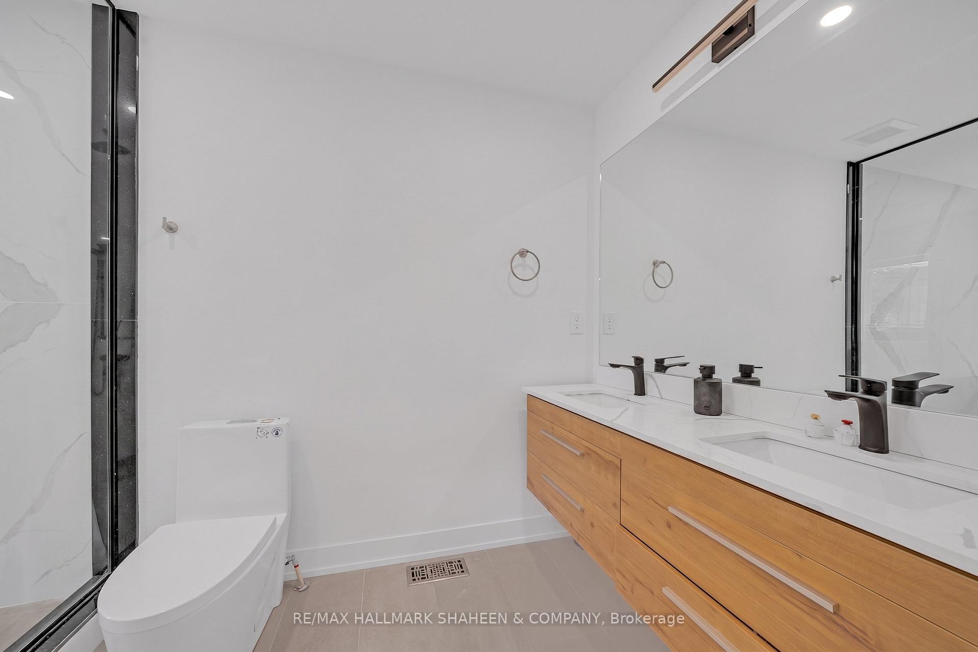 Photo 28 of 207 Sutherland Drive, Toronto, Leaside — HOMEH