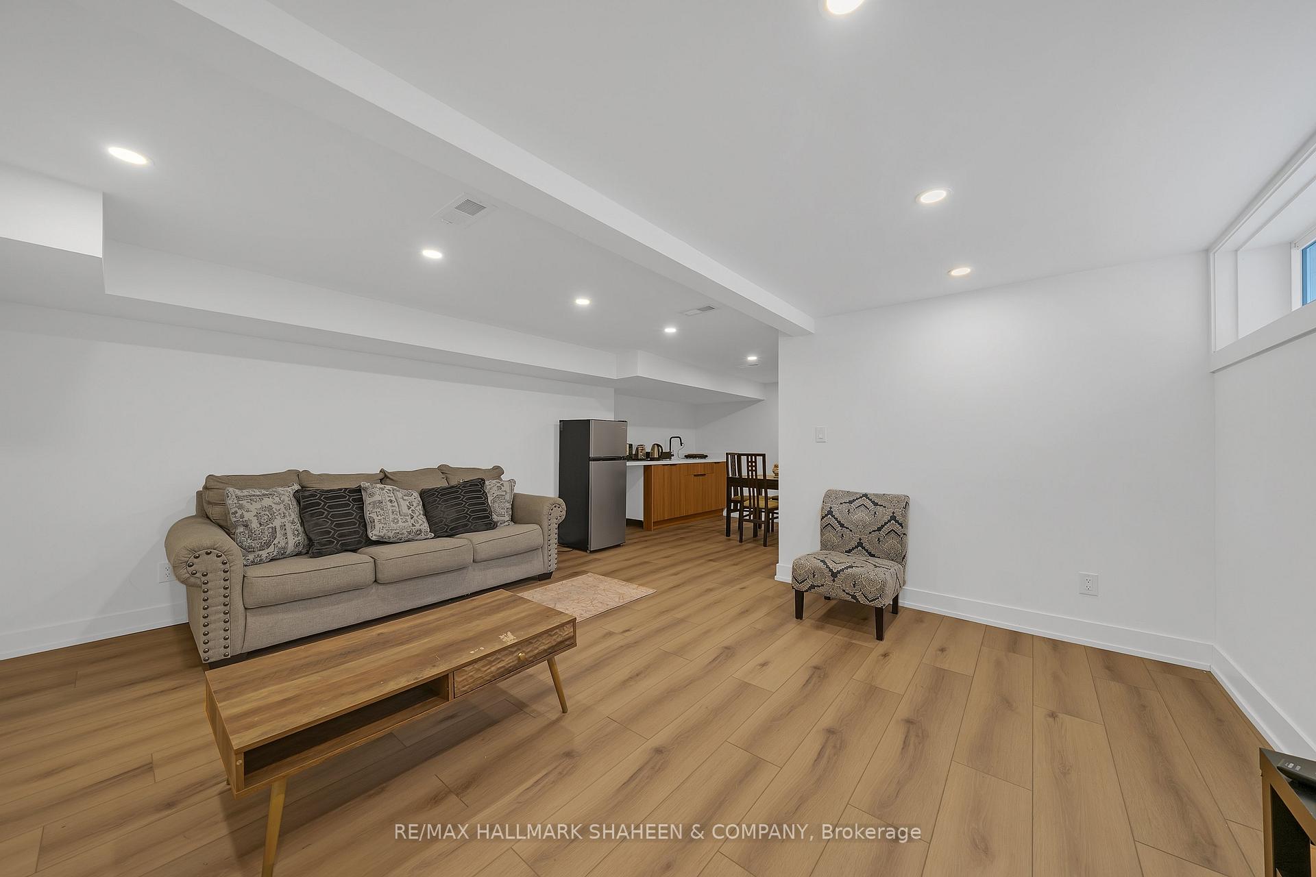 Photo 42 of 207 Sutherland Drive, Toronto, Leaside — HOMEH