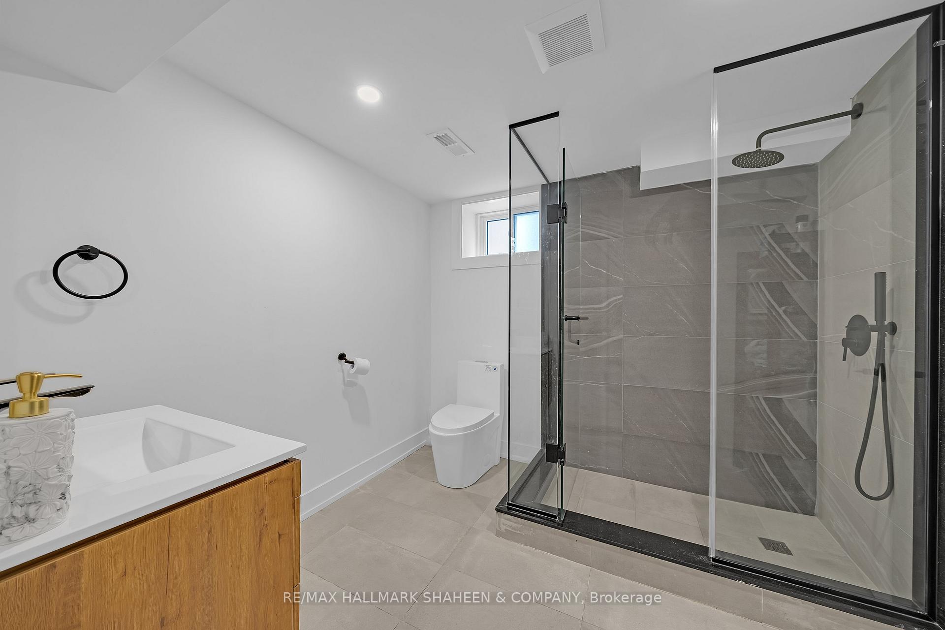 Photo 45 of 207 Sutherland Drive, Toronto, Leaside — HOMEH