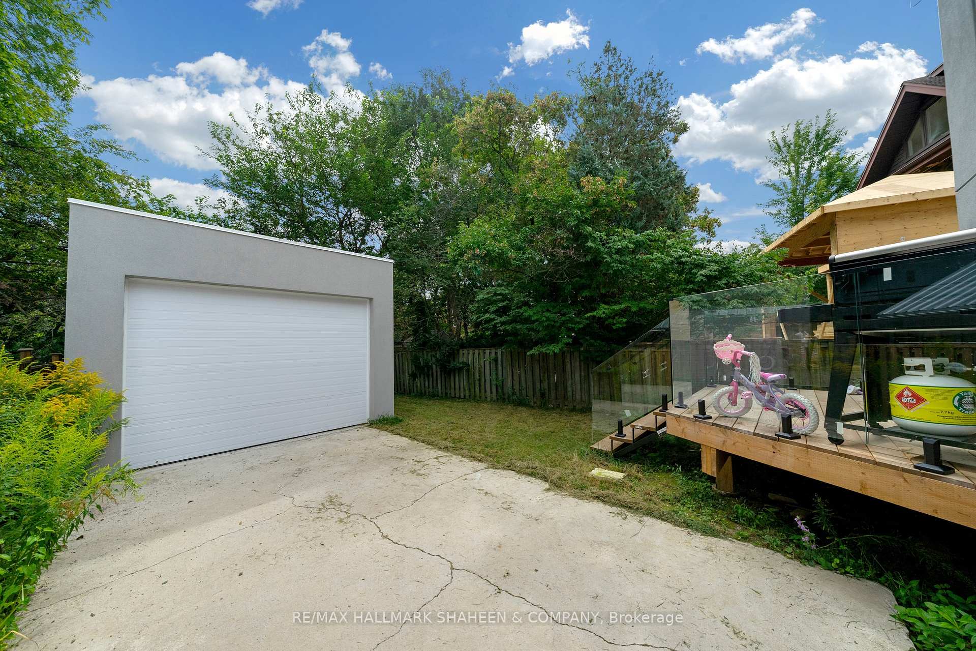 Photo 49 of 207 Sutherland Drive, Toronto, Leaside — HOMEH