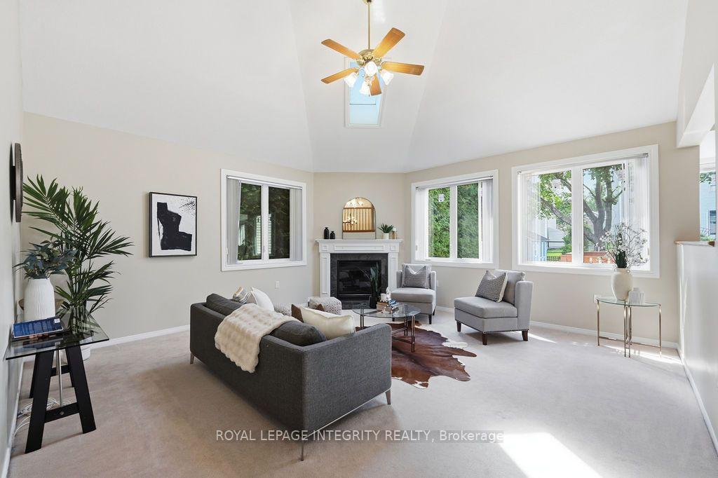 Photo 12 of 39 Beamish Crescent, Ottawa, Kanata - Morgan's Grant/South March — HOMEH