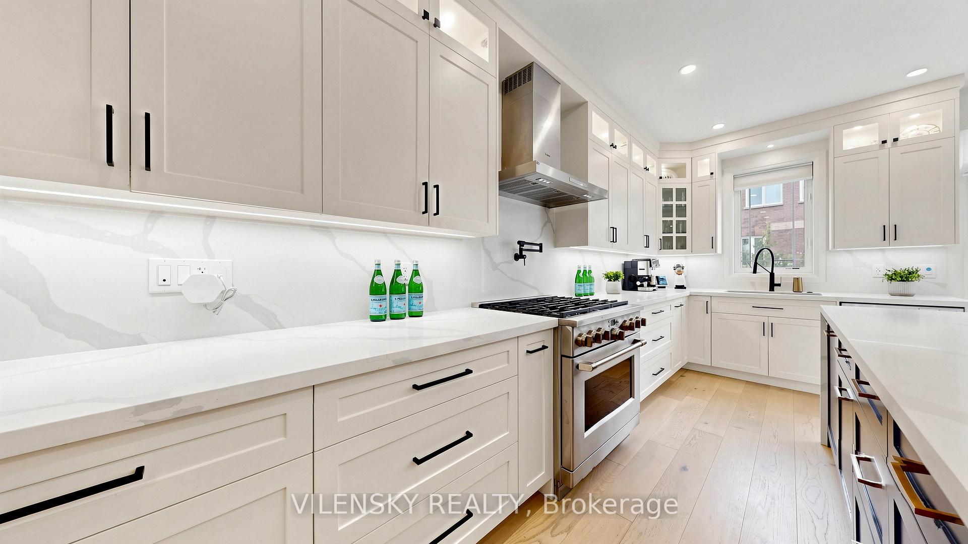 Photo 9 of 146 Valley Vista Drive, Vaughan, Patterson — HOMEH