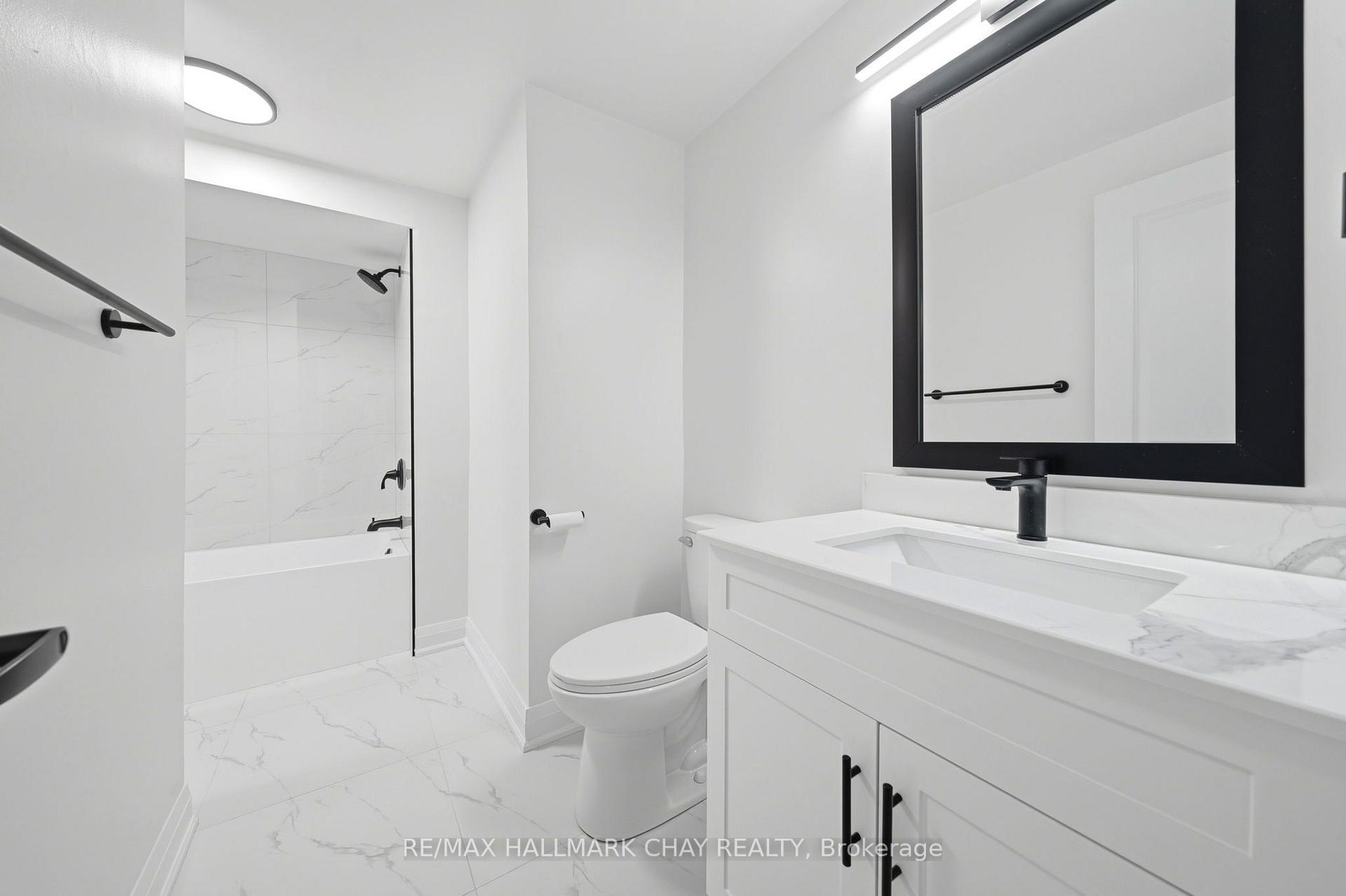 Photo 17 of Unit 6, 52 Adelaide Street, Barrie, Allandale — HOMEH