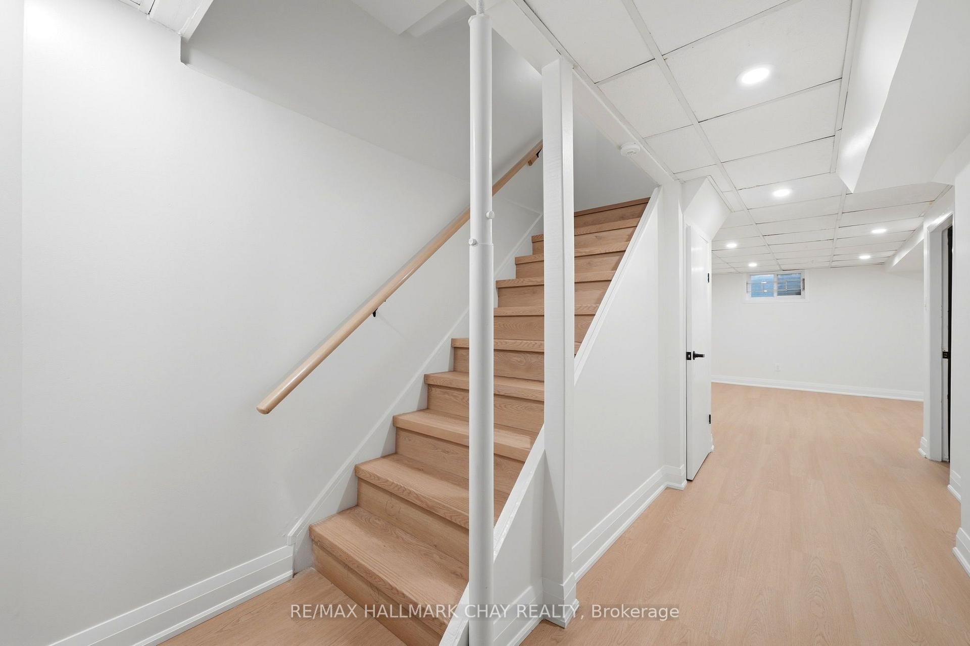 Photo 22 of Unit 6, 52 Adelaide Street, Barrie, Allandale — HOMEH