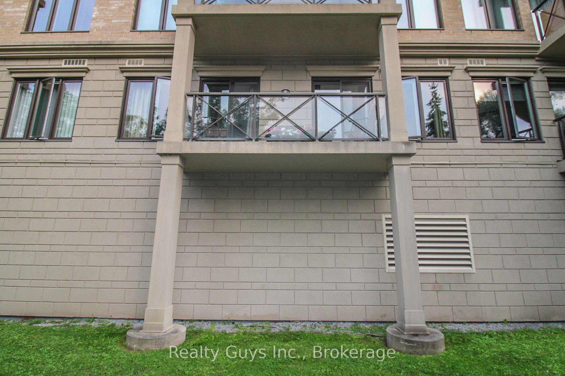 Photo 11 of Unit 116, 869 Clonsilla Avenue, Peterborough, Otonabee Ward 1 — HOMEH