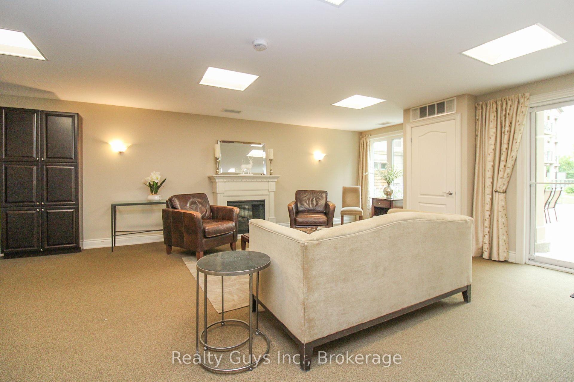 Photo 14 of Unit 116, 869 Clonsilla Avenue, Peterborough, Otonabee Ward 1 — HOMEH