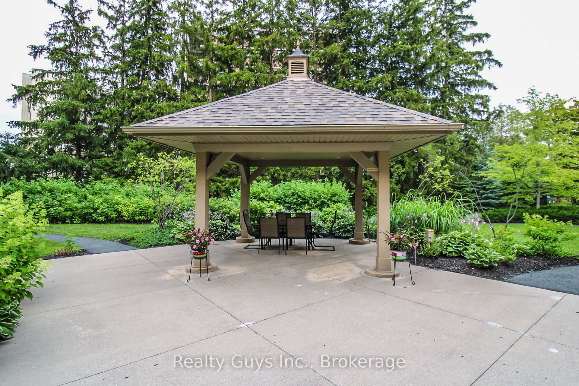 Photo 16 of Unit 116, 869 Clonsilla Avenue, Peterborough, Otonabee Ward 1 — HOMEH