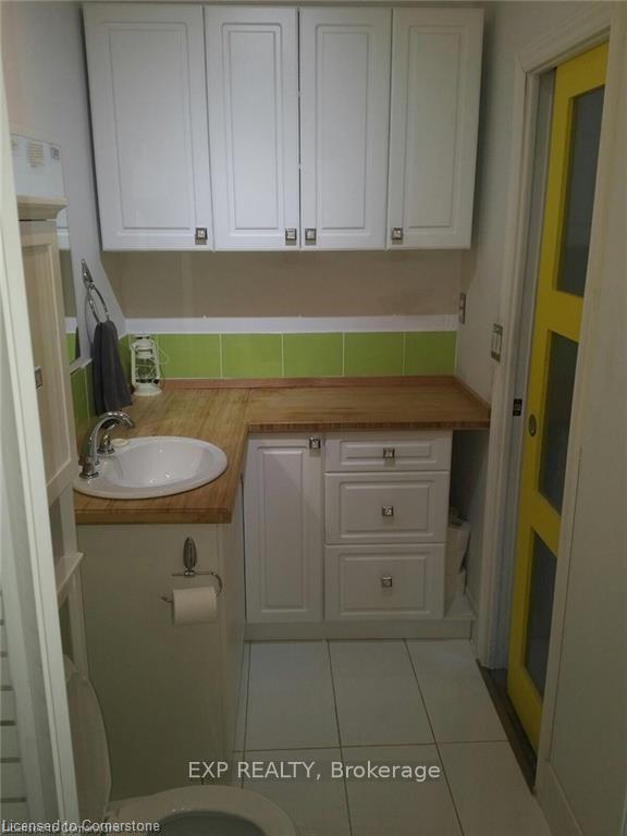Photo 12 of Unit Bachelor, 250 King Street, Hamilton, Central — HOMEH