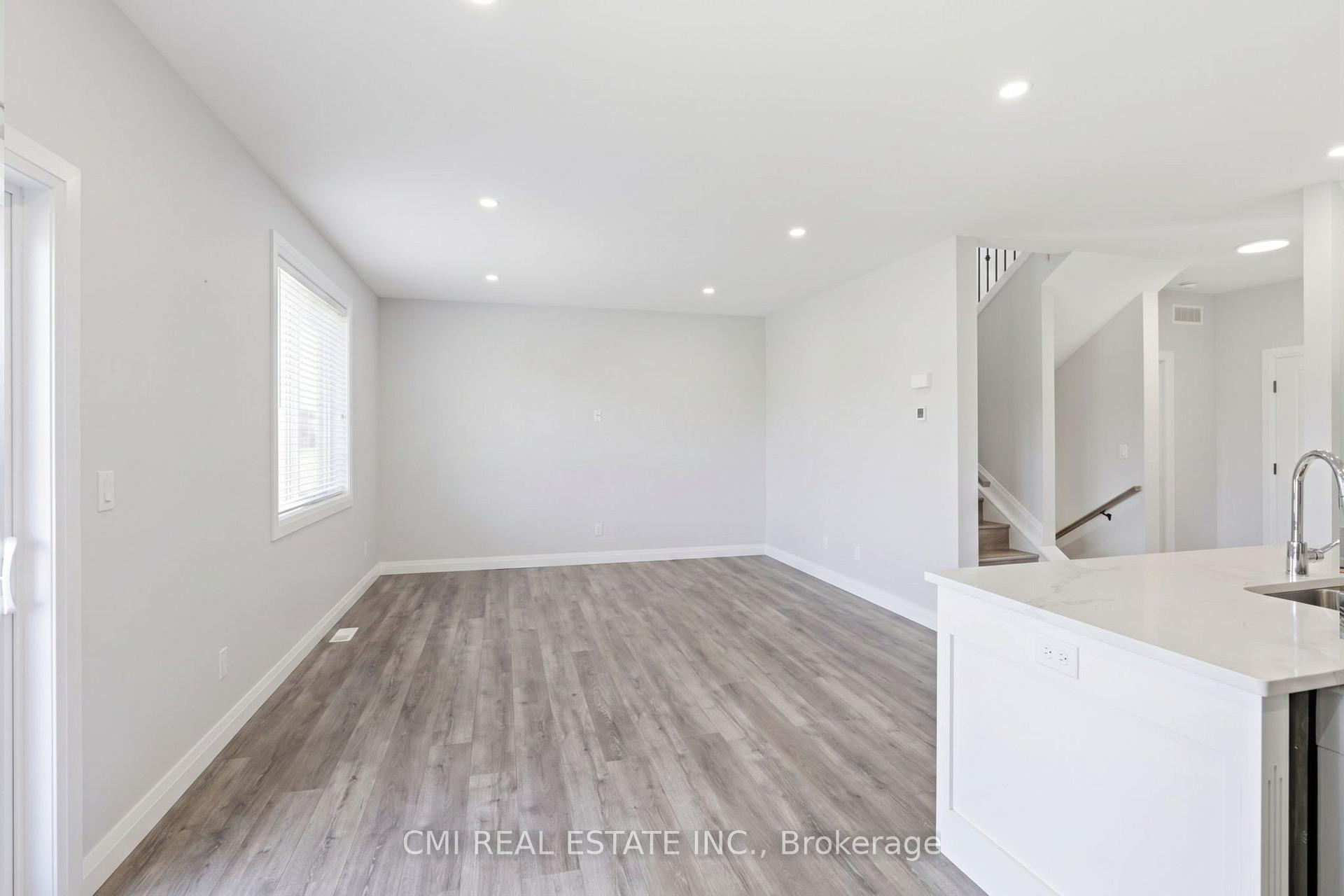 Photo 8 of Unit 10B, 93 Eagle Street, Leamington — HOMEH