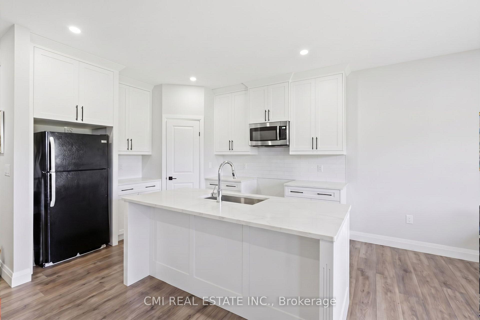 Photo 16 of Unit 10B, 93 Eagle Street, Leamington — HOMEH
